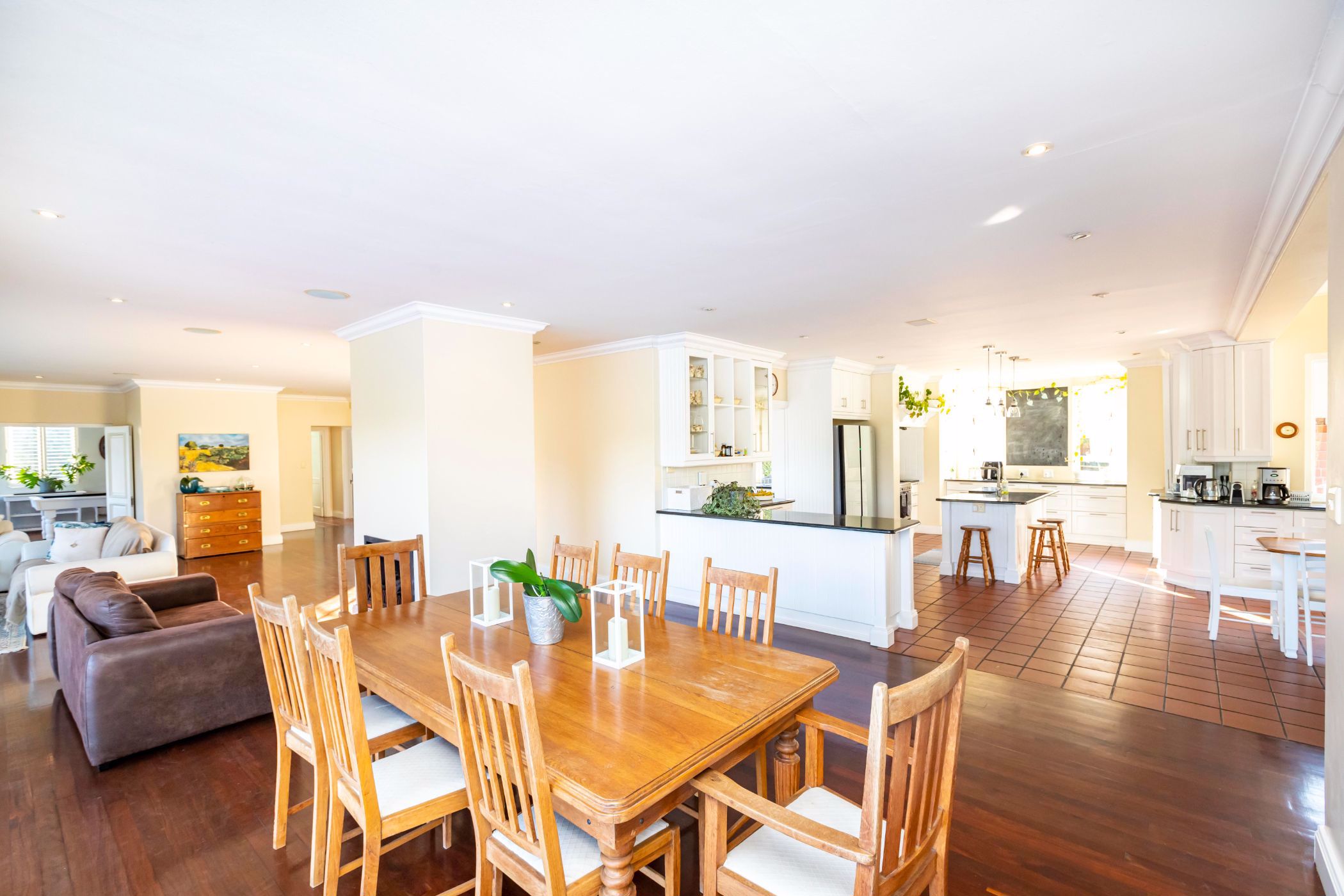 5 Bedroom House For Sale Abbotsford (East London) 1ET1571329 Pam