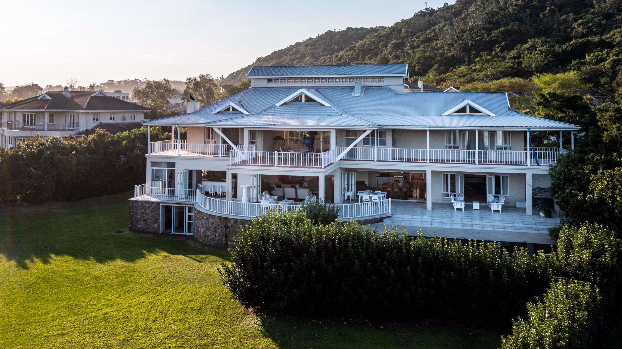 5 Bedroom House For Sale Abbotsford (East London) 1ET1571329 Pam