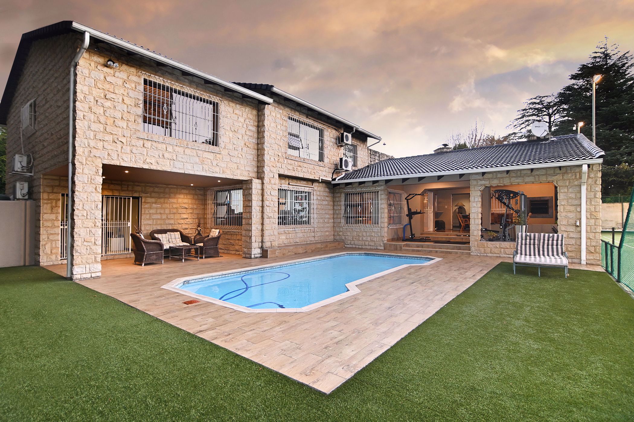 4 Bedroom House For Sale Morningside (Sandton) HP1572206 Pam