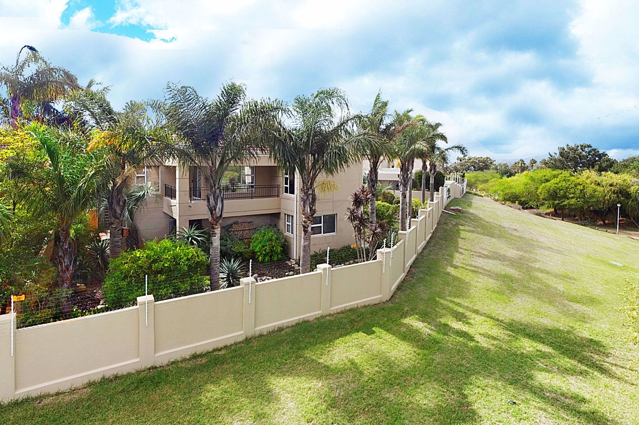 4 Bedroom House For Sale Rosendal (Bellville Eversdal Surrounds