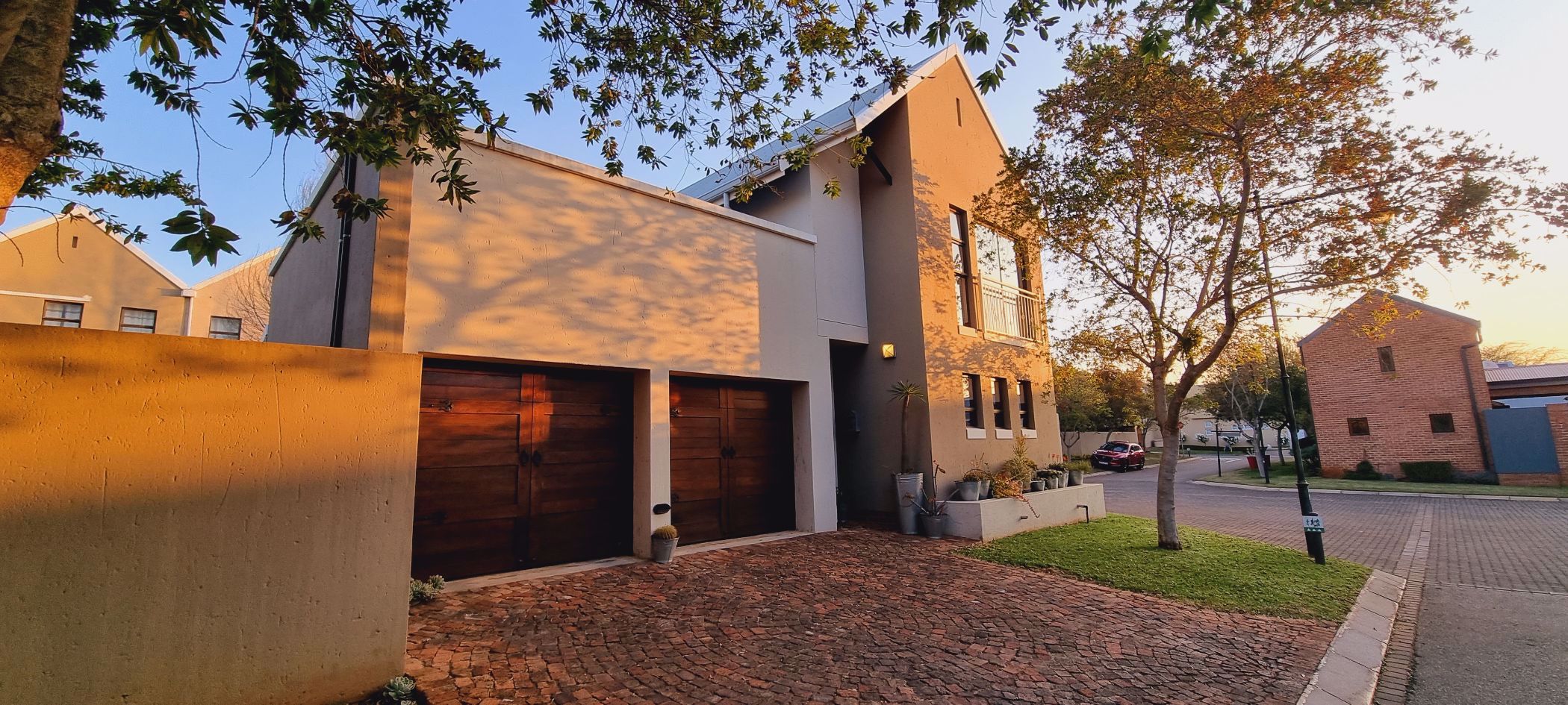 2 Bedroom Doublestorey House To Rent Heritage Hill Estates