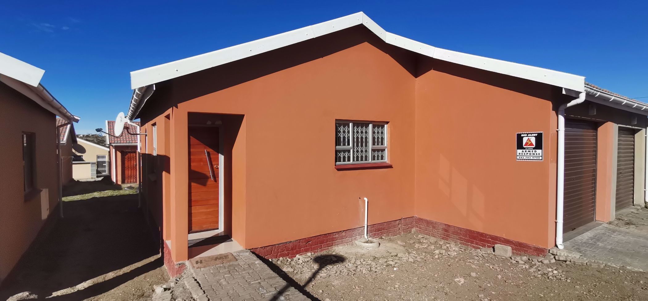2 Bedroom House For Sale King Williams Town (Qonce) 1MH1572517
