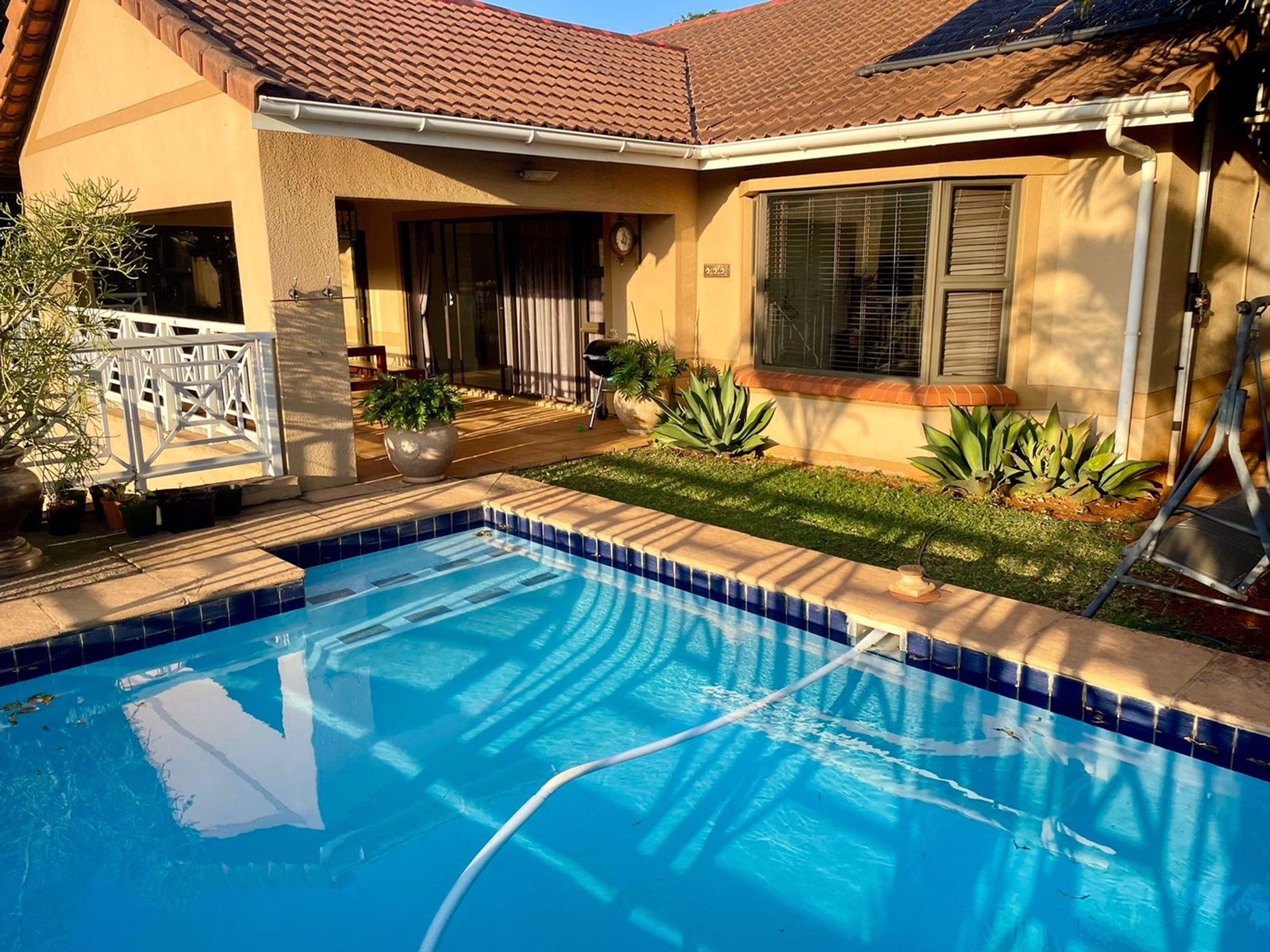 4 bedroom townhouse to rent in La Lucia
