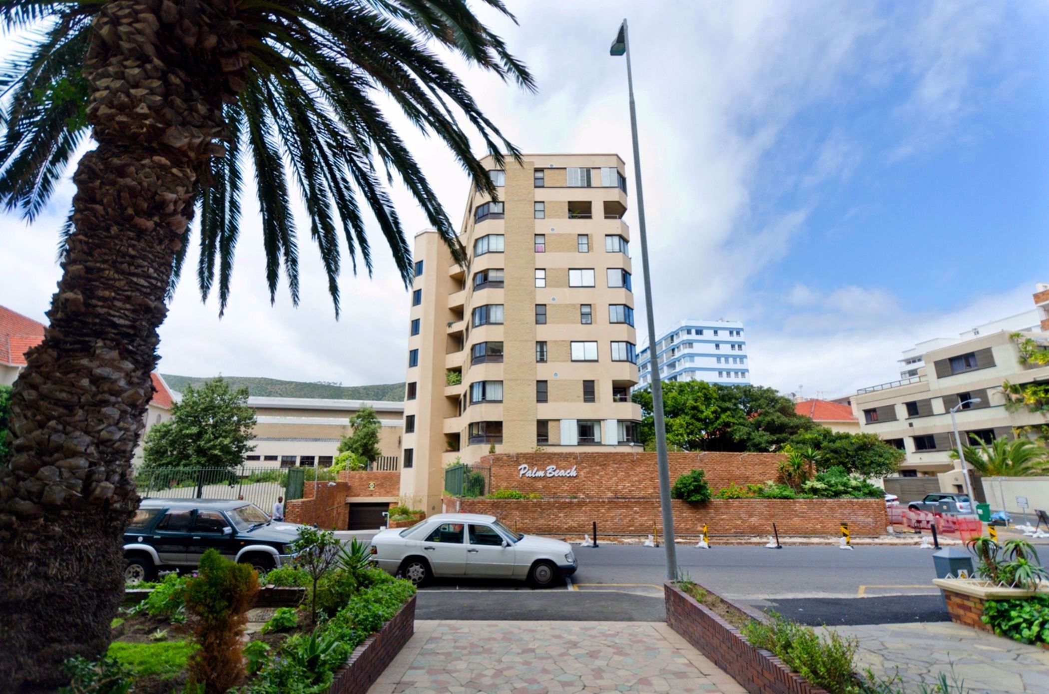 2 Bedroom Apartment For Sale Sea Point AS1573751 Pam Golding
