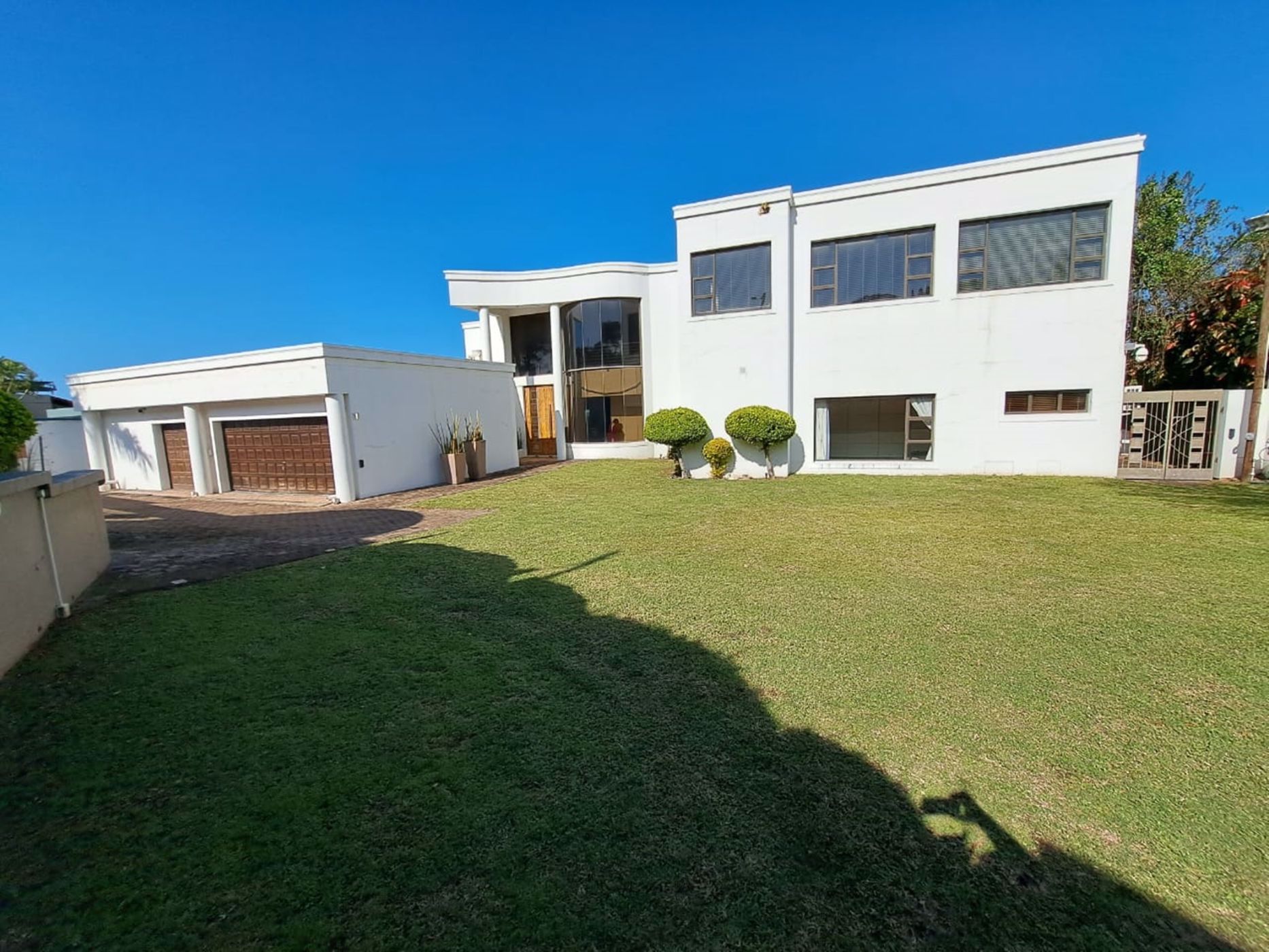 7 Bedroom House For Sale uMhlanga Rocks 1ND1573185 Pam Golding