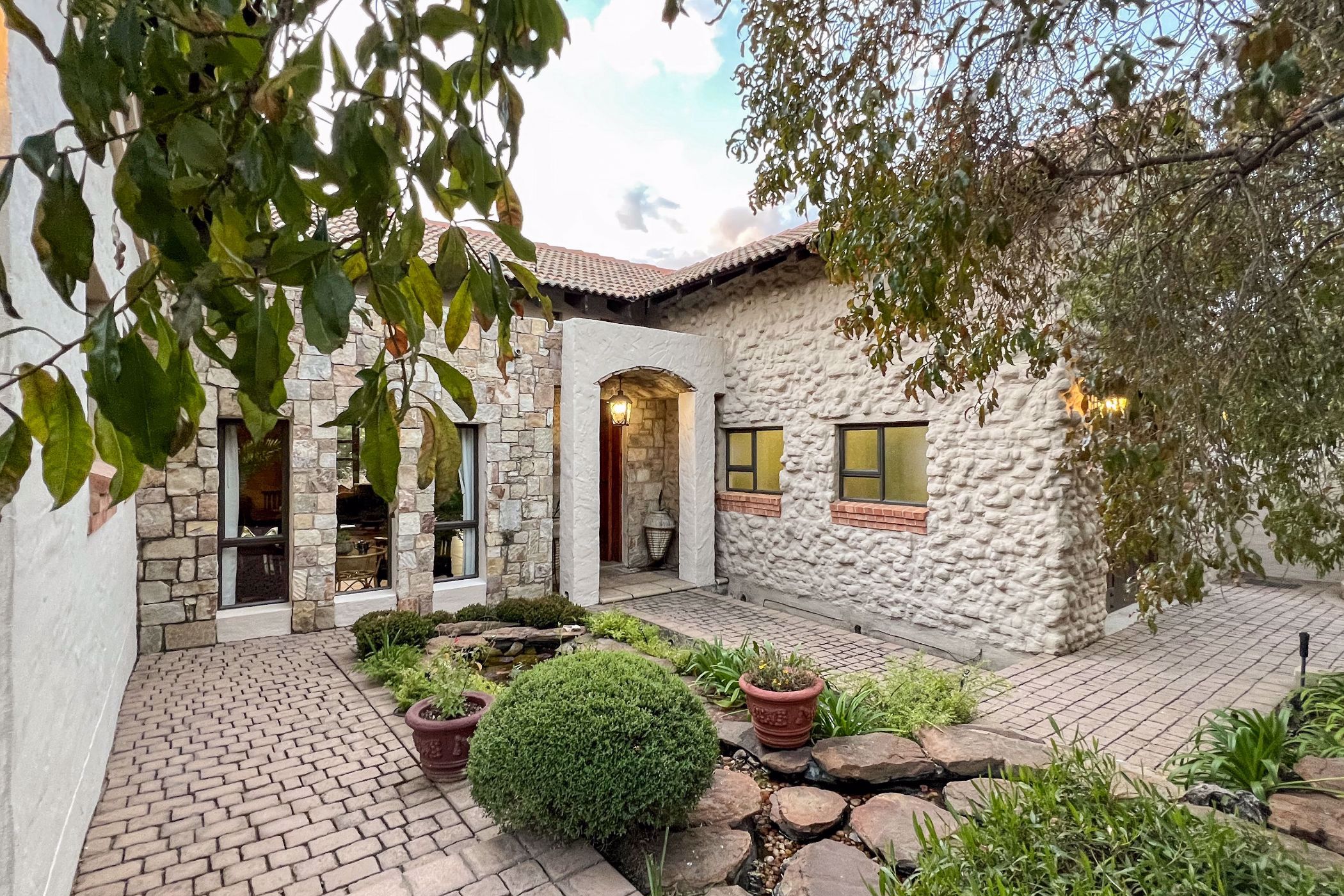 4 Bedroom House For Sale Blue Valley Golf Estate CN1575658 Pam