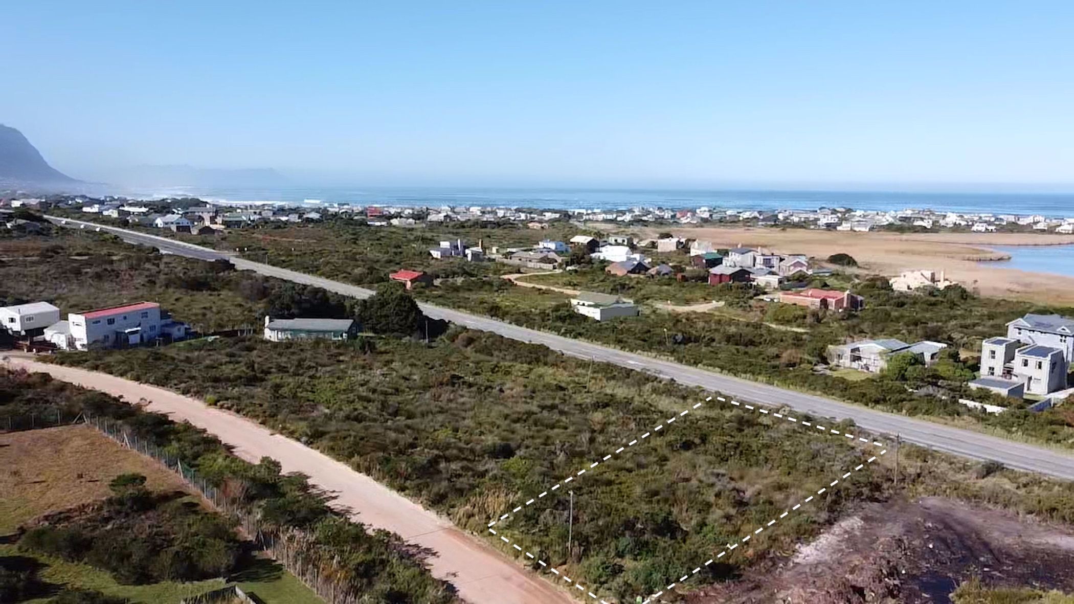 880 m&sup2; vacant land for sale in Bettys Bay
