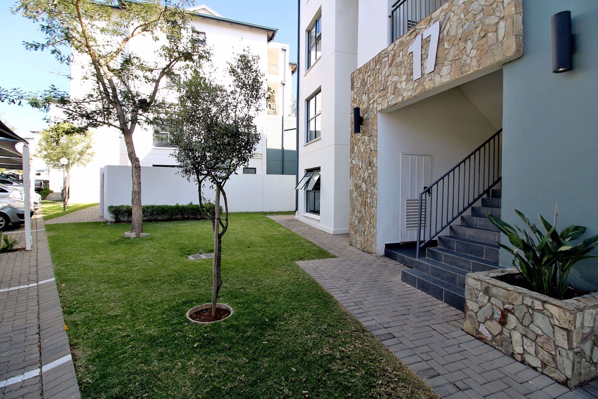 1 bedroom apartment for sale in Modderfontein