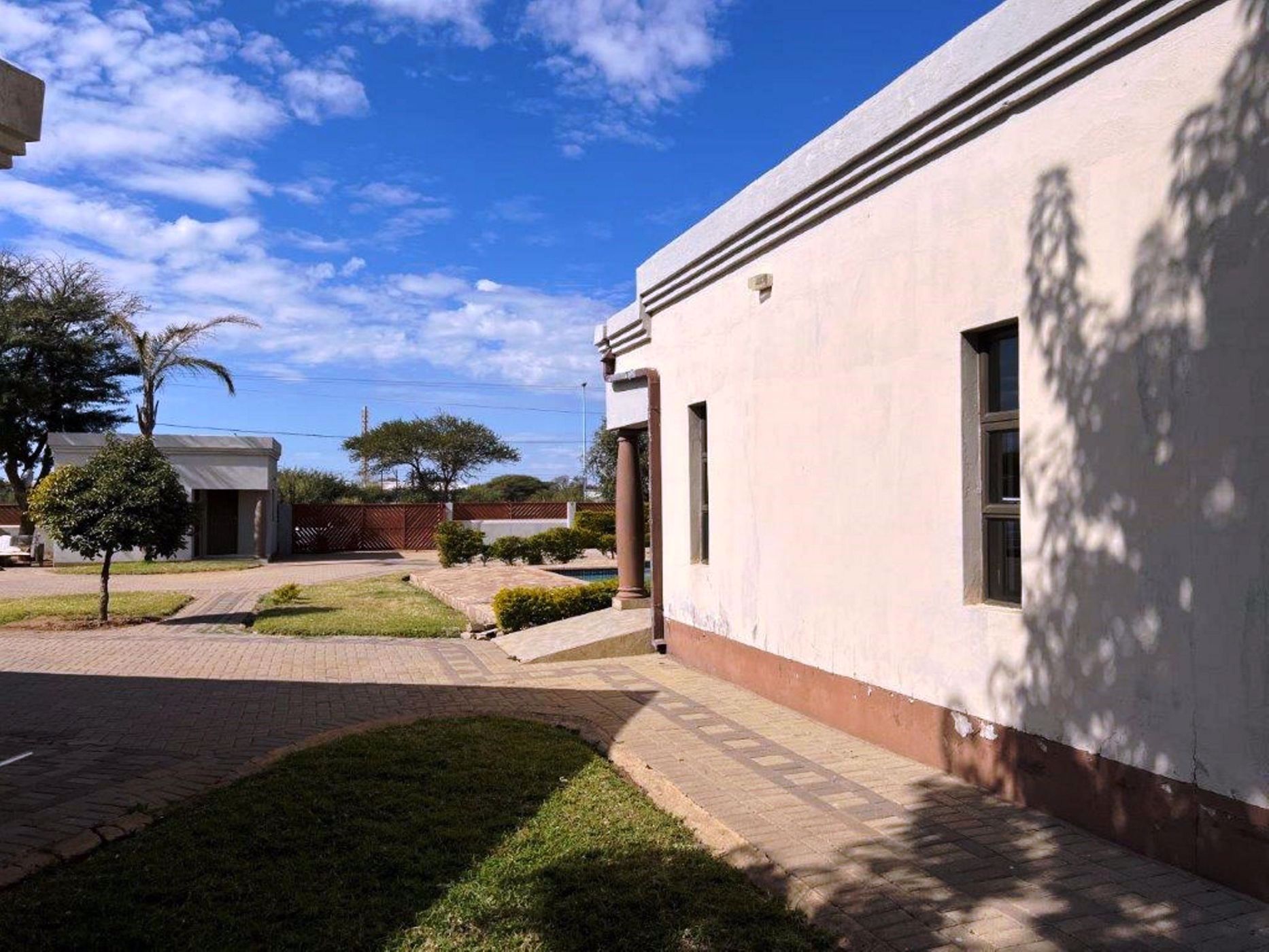 10 Bedroom House For Sale Gaborone North (Botswana) 3BO1625895