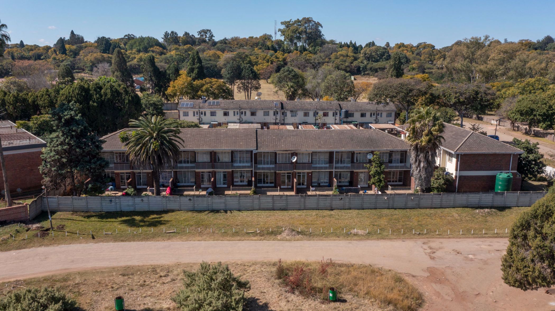 3 Bedroom Cluster House For Sale Hillside (Harare South, Zimbabwe