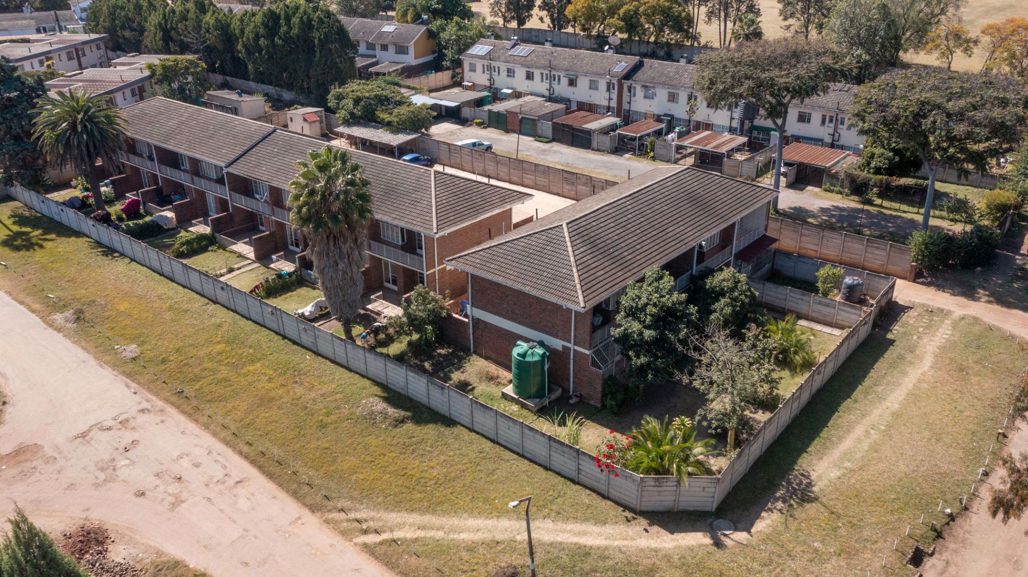 3 Bedroom Cluster House For Sale Hillside (Harare South, Zimbabwe