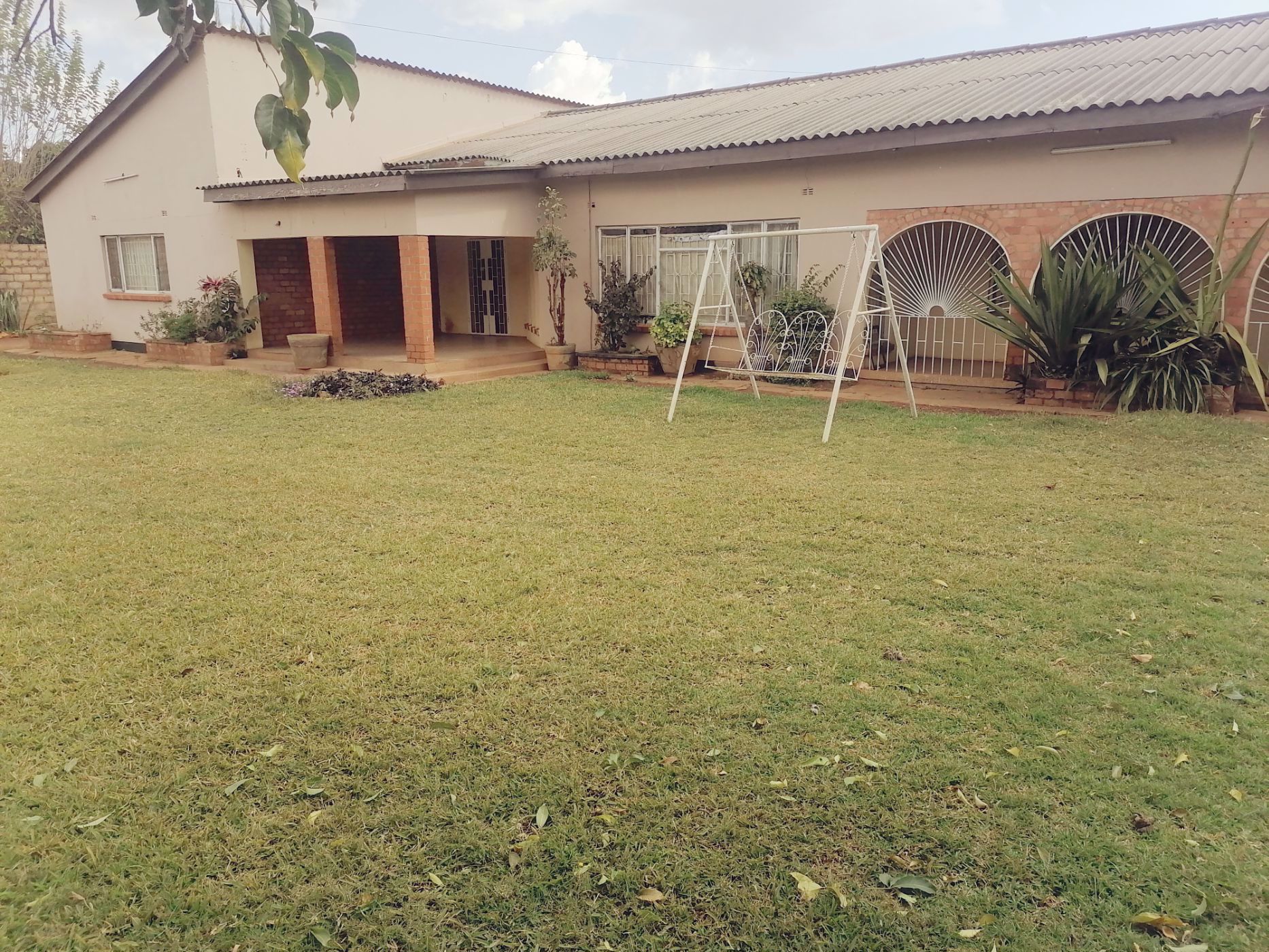 4 bedroom house for sale in Woodlands Extension (Zambia)
