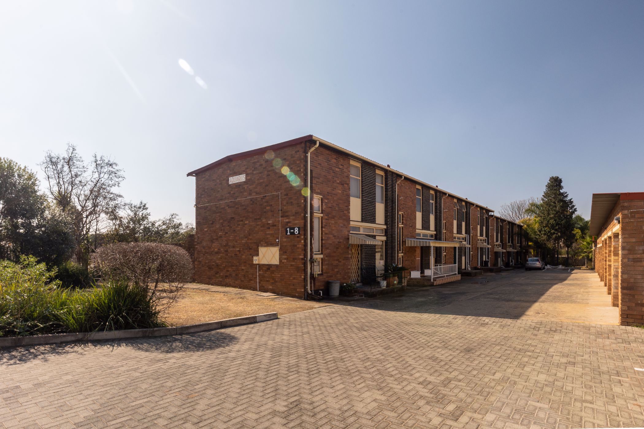 2 bedroom townhouse for sale in Hutten Heights