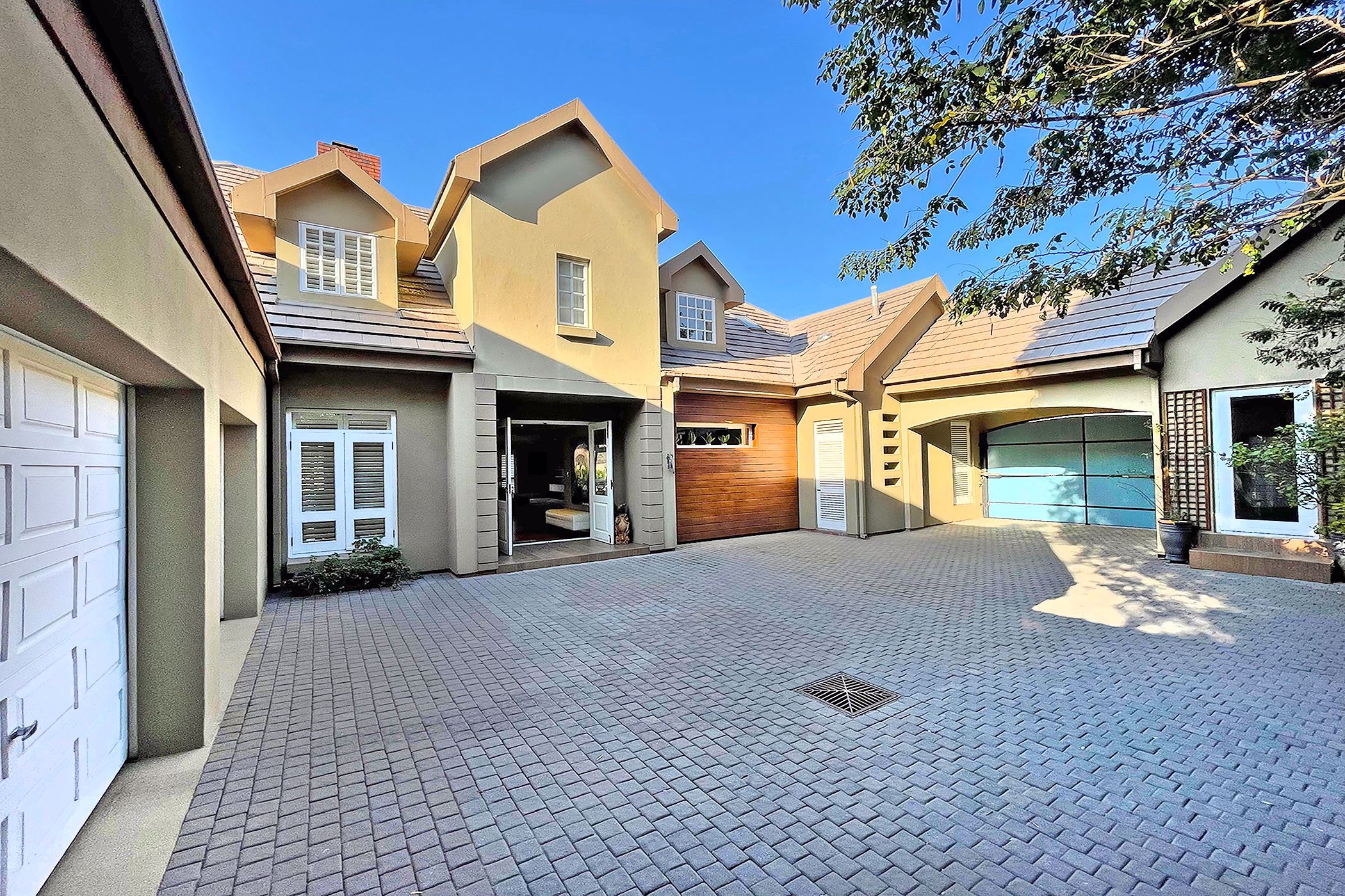 4 Bedroom Doublestorey Cluster For Sale Bryanston HP1577721 Pam