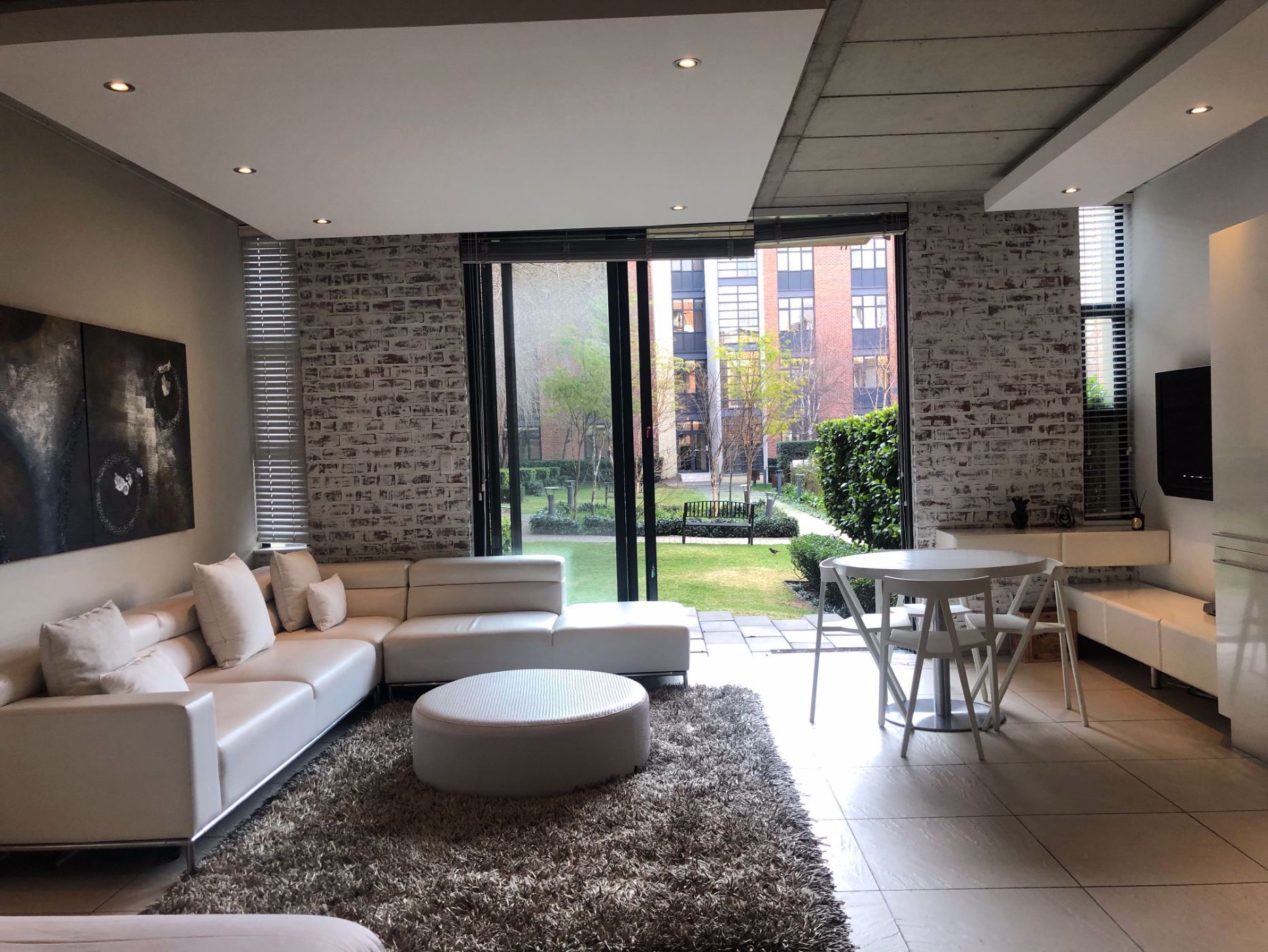 1 Bedroom Studio Apartment For Sale Melrose Arch JBL1647985 Pam