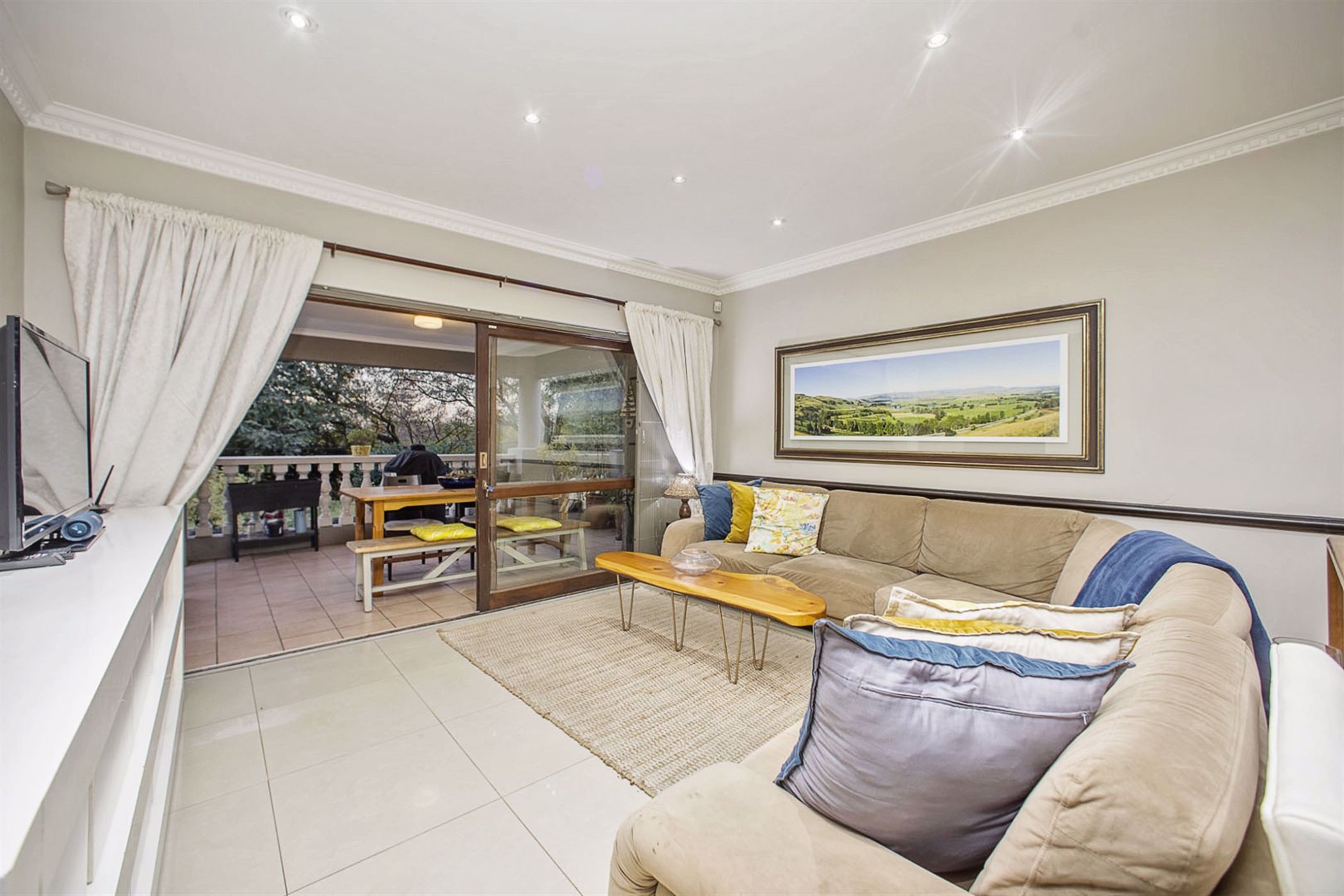 2 Bedroom Apartment For Sale Oaklands (Johannesburg) HP1576884