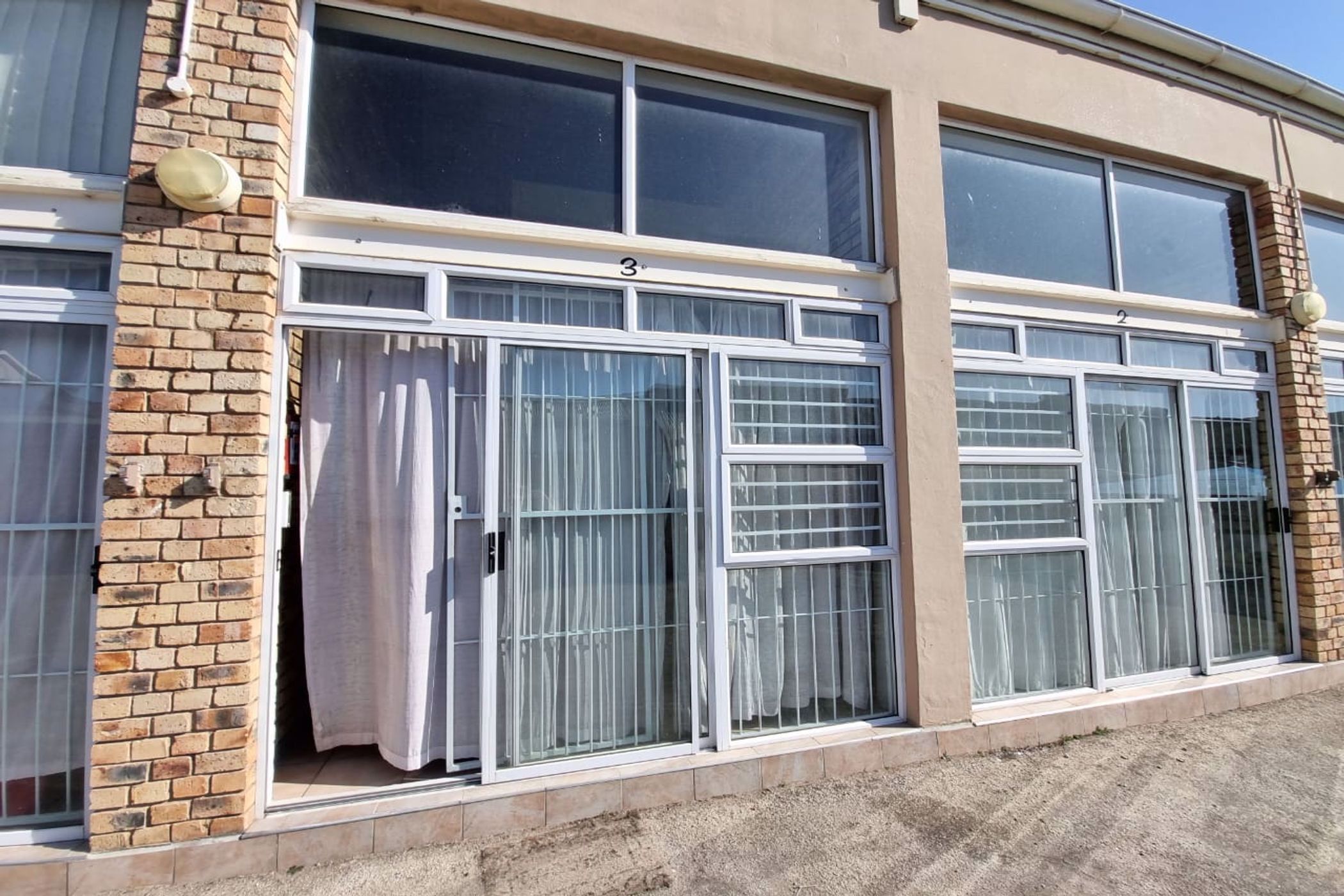 1 bedroom apartment to rent in Makhanda (Grahamstown) Central