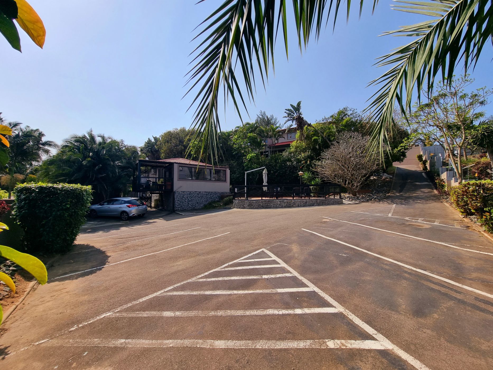 12 Bedroom Multistorey House For Sale Salt Rock 1BD1583401 Pam Golding Properties