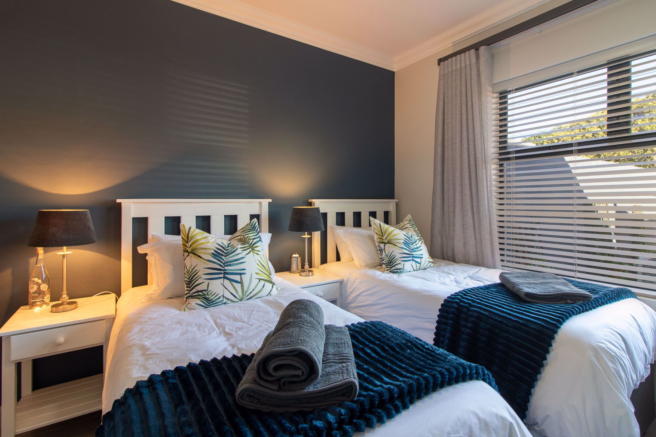 2 Bedroom House To Rent Kenton on Sea 1KO1654839 Pam Golding