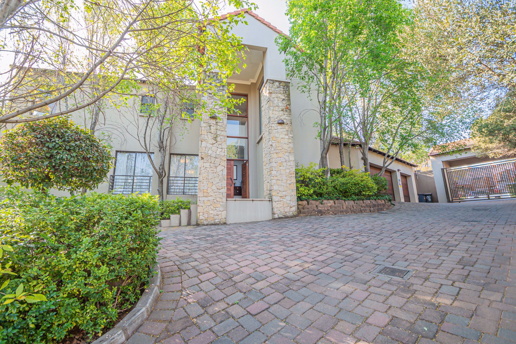 4 Bedroom House For Sale Waterkloof Ridge PT1580765 Pam Golding Properties