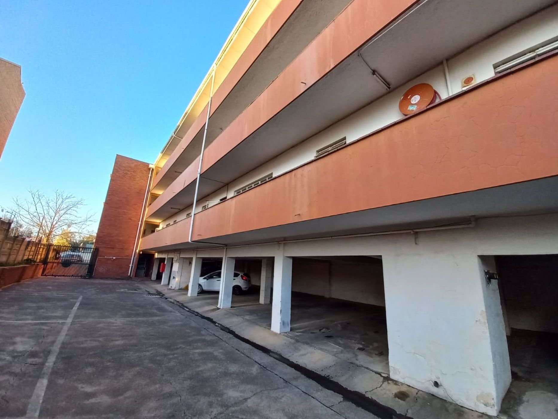 2 Bedroom Apartment For Sale Park West 1BX1581038 Pam Golding