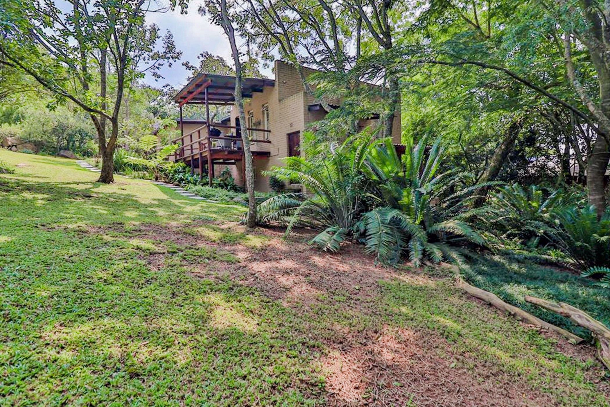 11 bedroom house for sale in White River