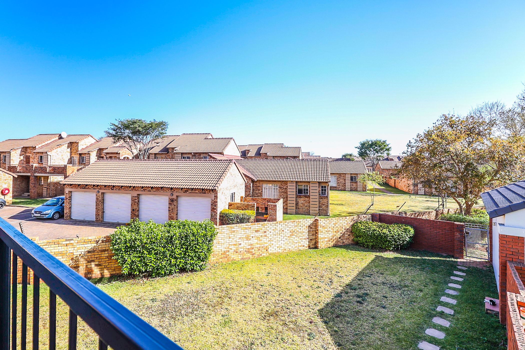 2 Bedroom Apartment For Sale Mooikloof Ridge PT1580286 Pam