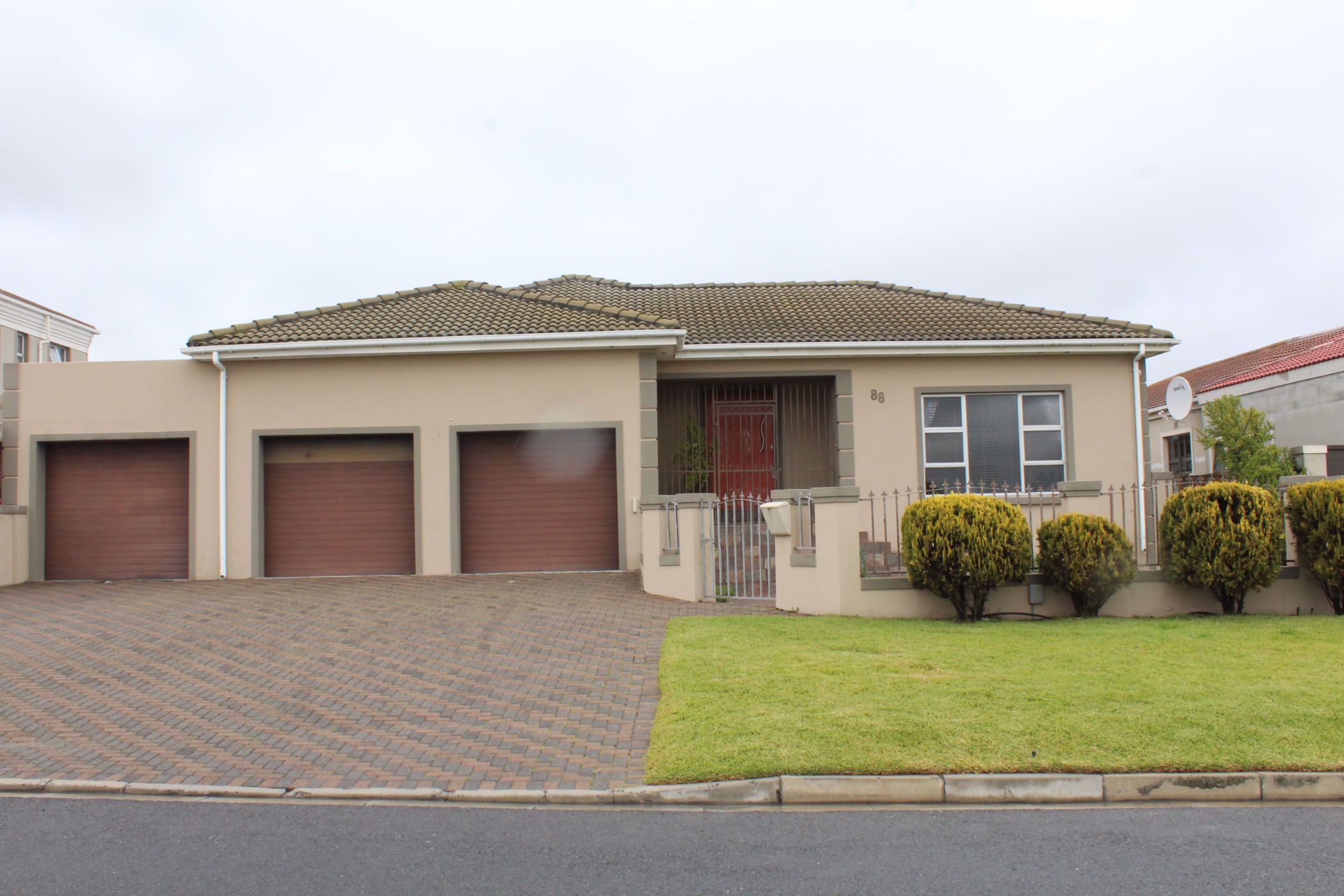 House For Sale Rouxville (Kuils River) 1KV1581470 Pam Golding