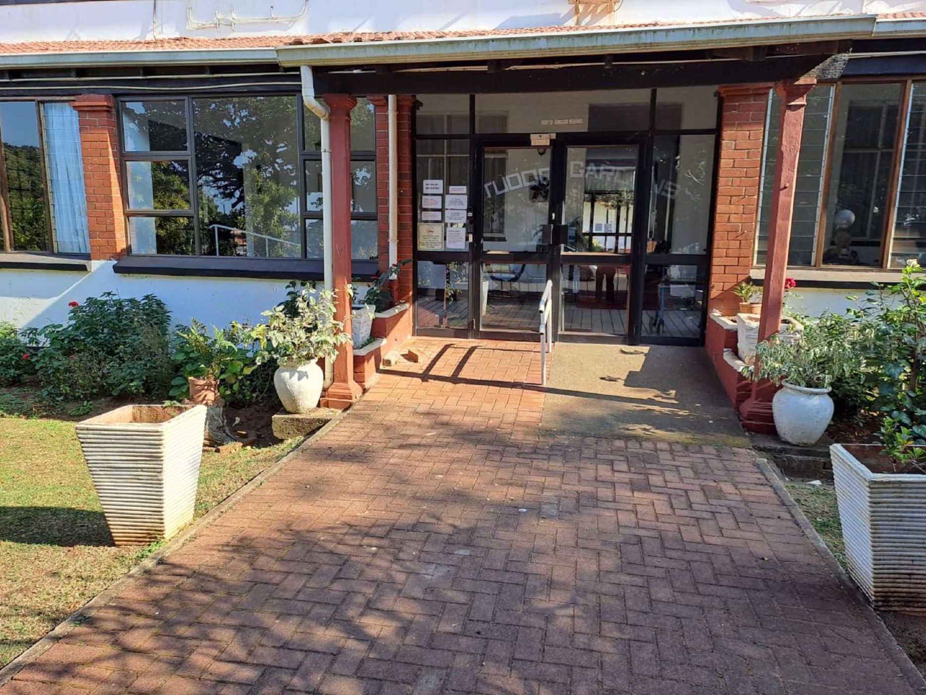 1 Bedroom Retirement Home For Sale Scottburgh 1SI1579919 Pam