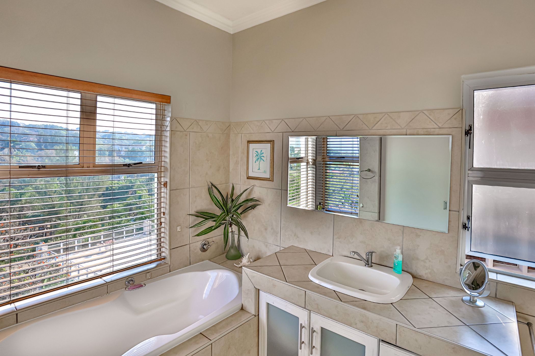 4 Bedroom House For Sale Salt Rock 1BD1580687 Pam Golding Properties