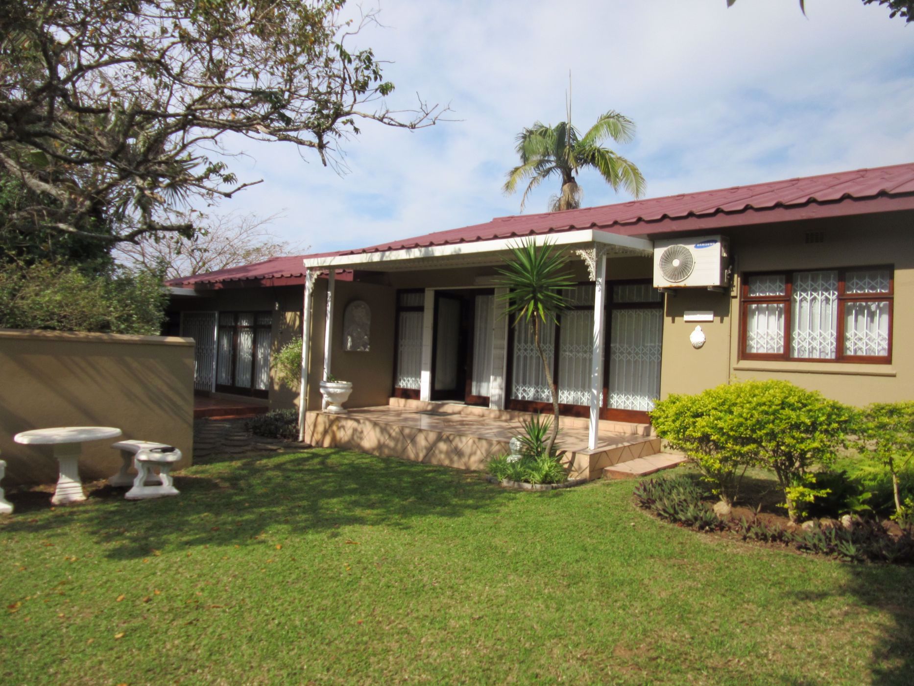 2 bedroom apartment for sale in Marina Beach