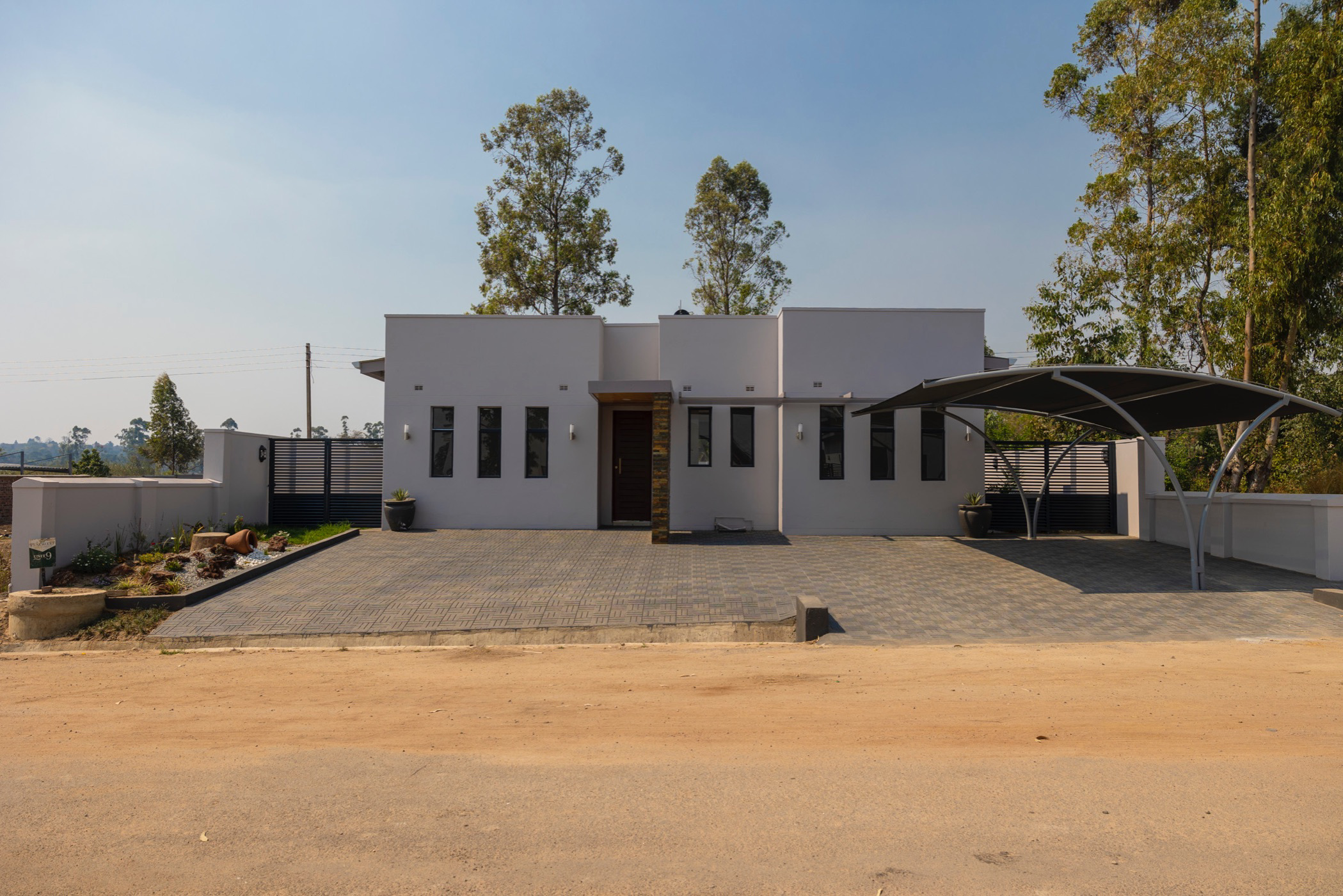 3 Bedroom Cluster House For Sale Greendale (Zimbabwe) 3ZB1581412