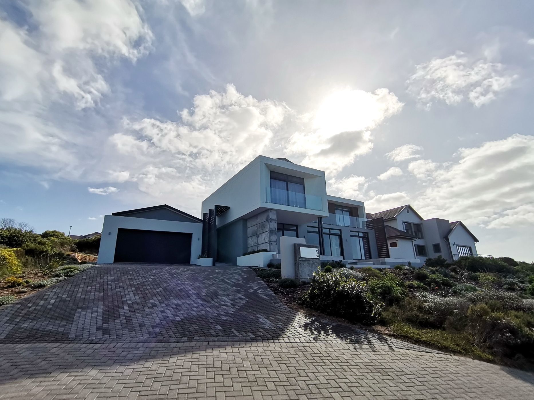 3 bedroom double-storey house to rent in Village on Sea