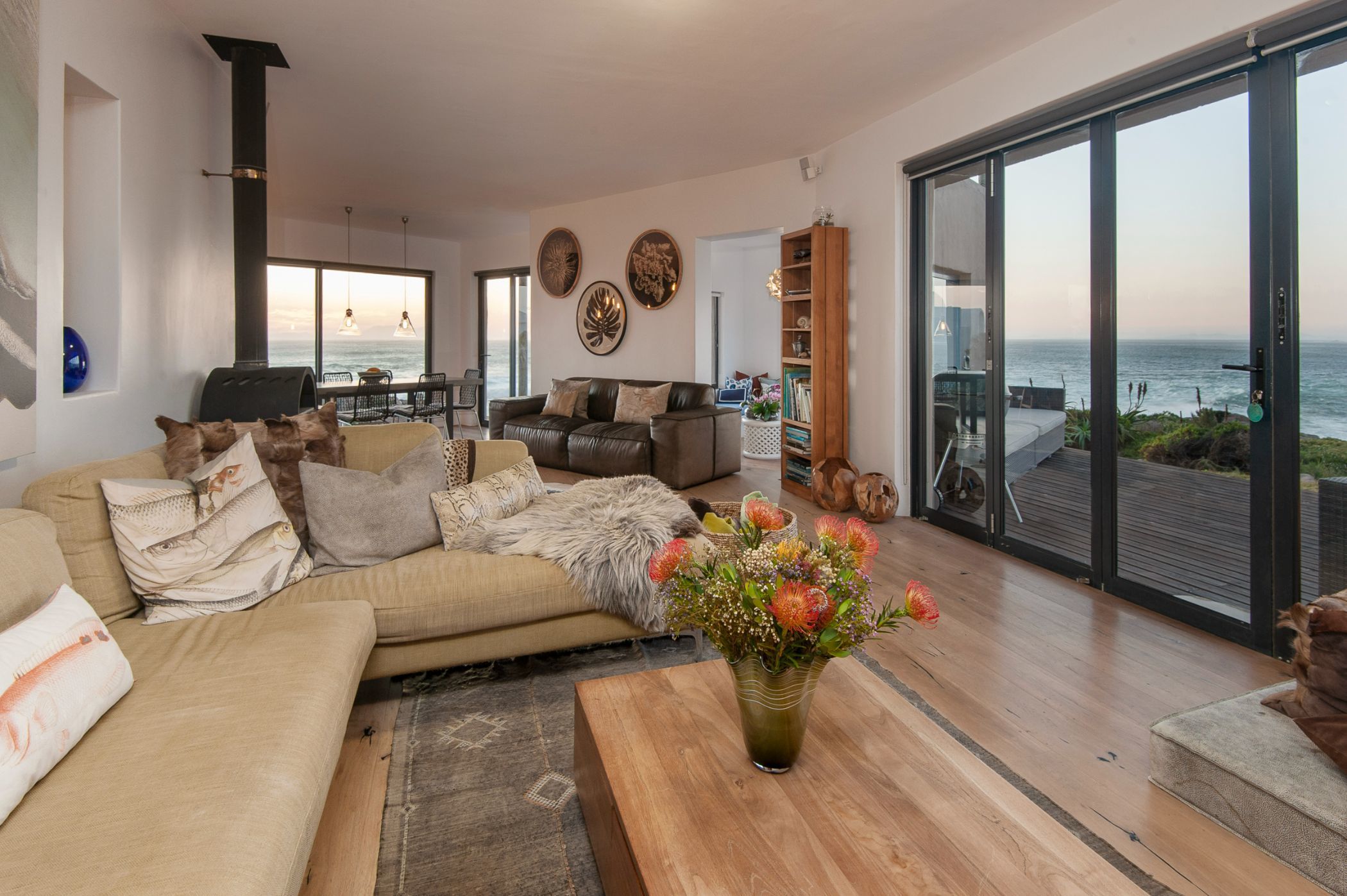 5 Bedroom Doublestorey House For Sale Pringle Bay KN1582823 Pam