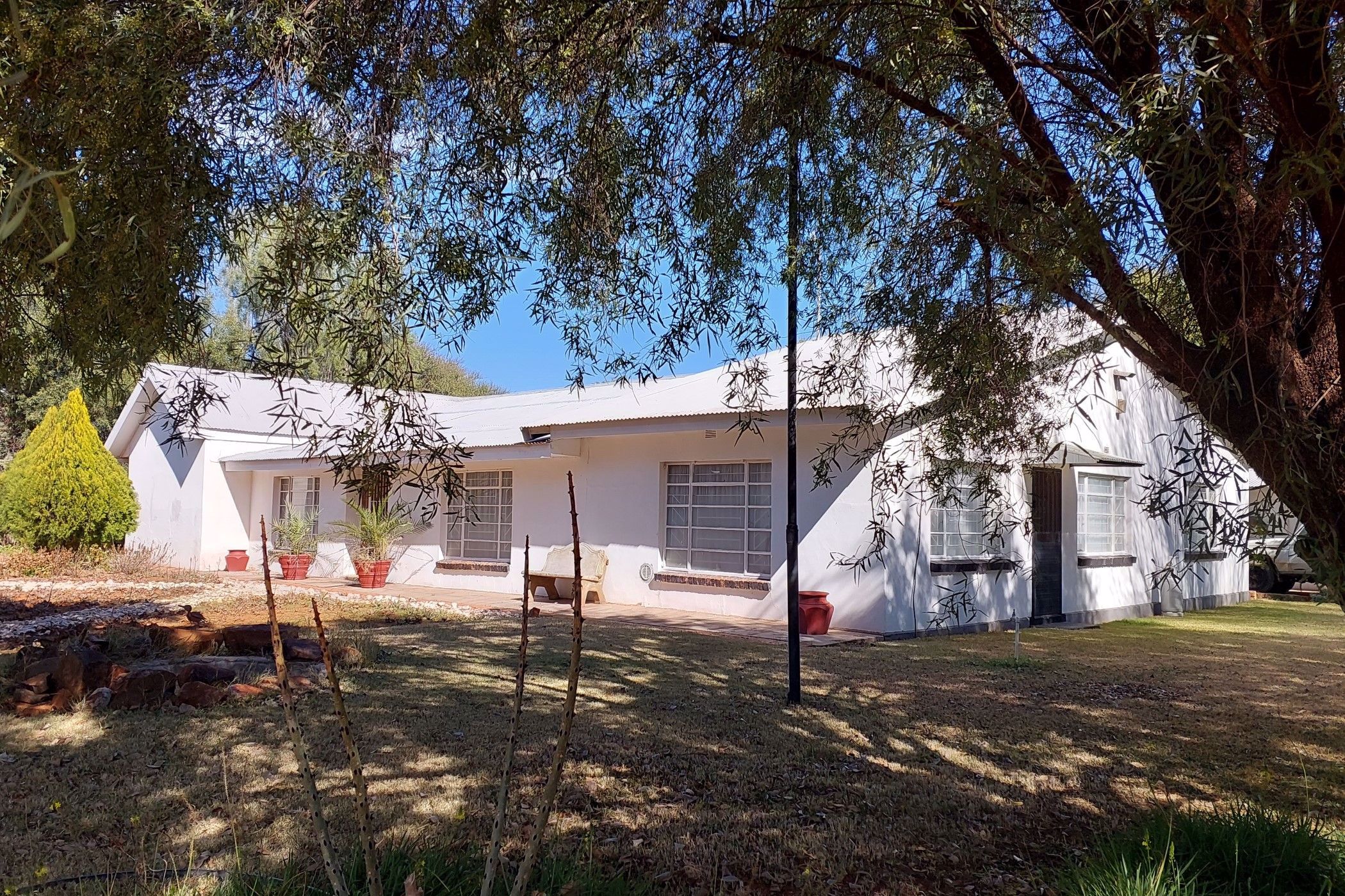 556.74 hectare Livestock Farm For Sale Jacobsdal Rural 1KJ1580994