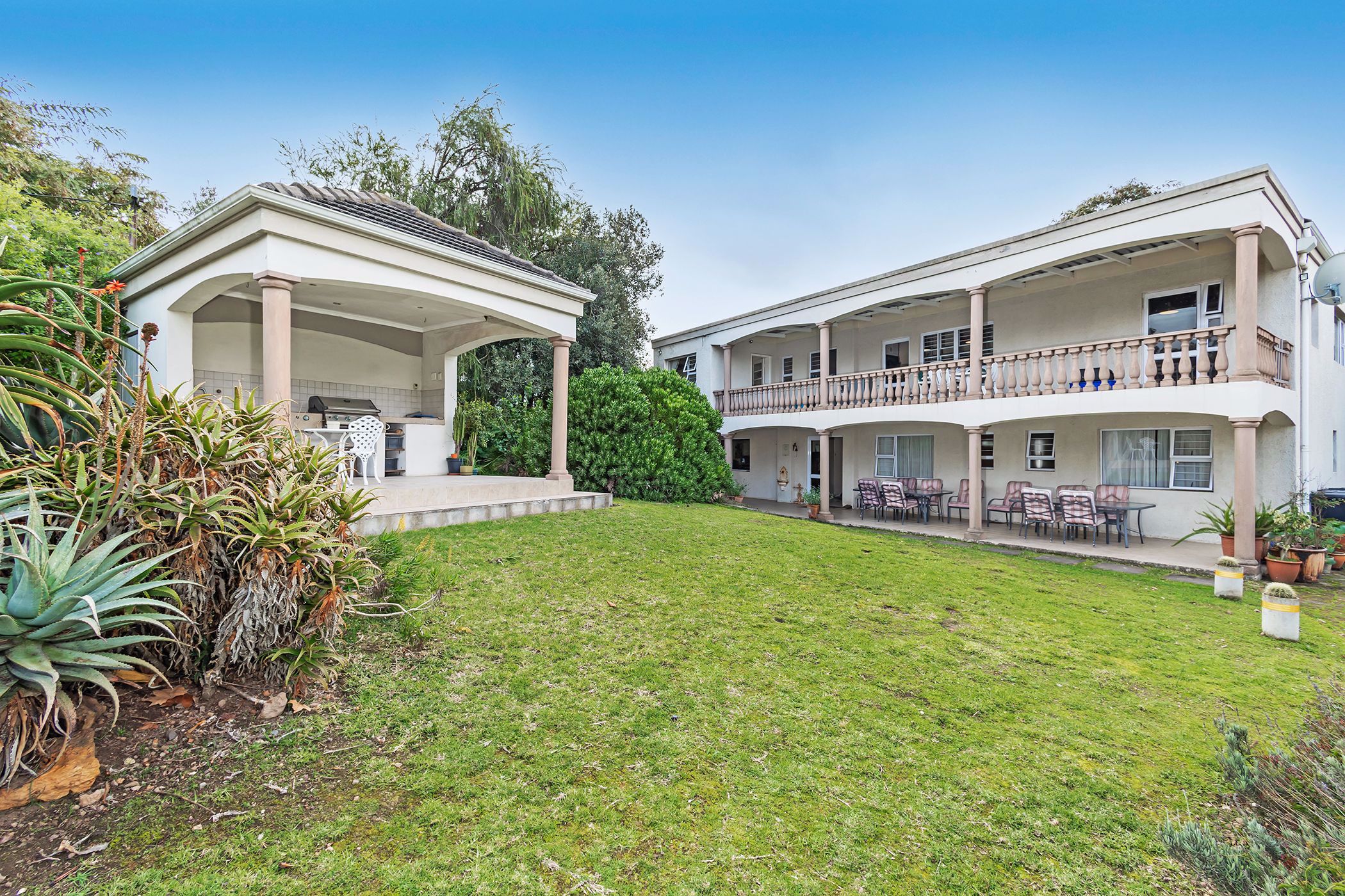 7 Bedroom Doublestorey House For Sale Valmary Park DBV1509252