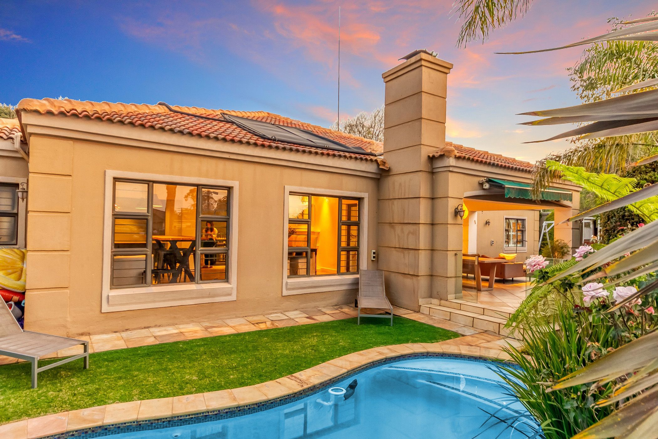 3 bedroom cluster house for sale in Waverley (Johannesburg)