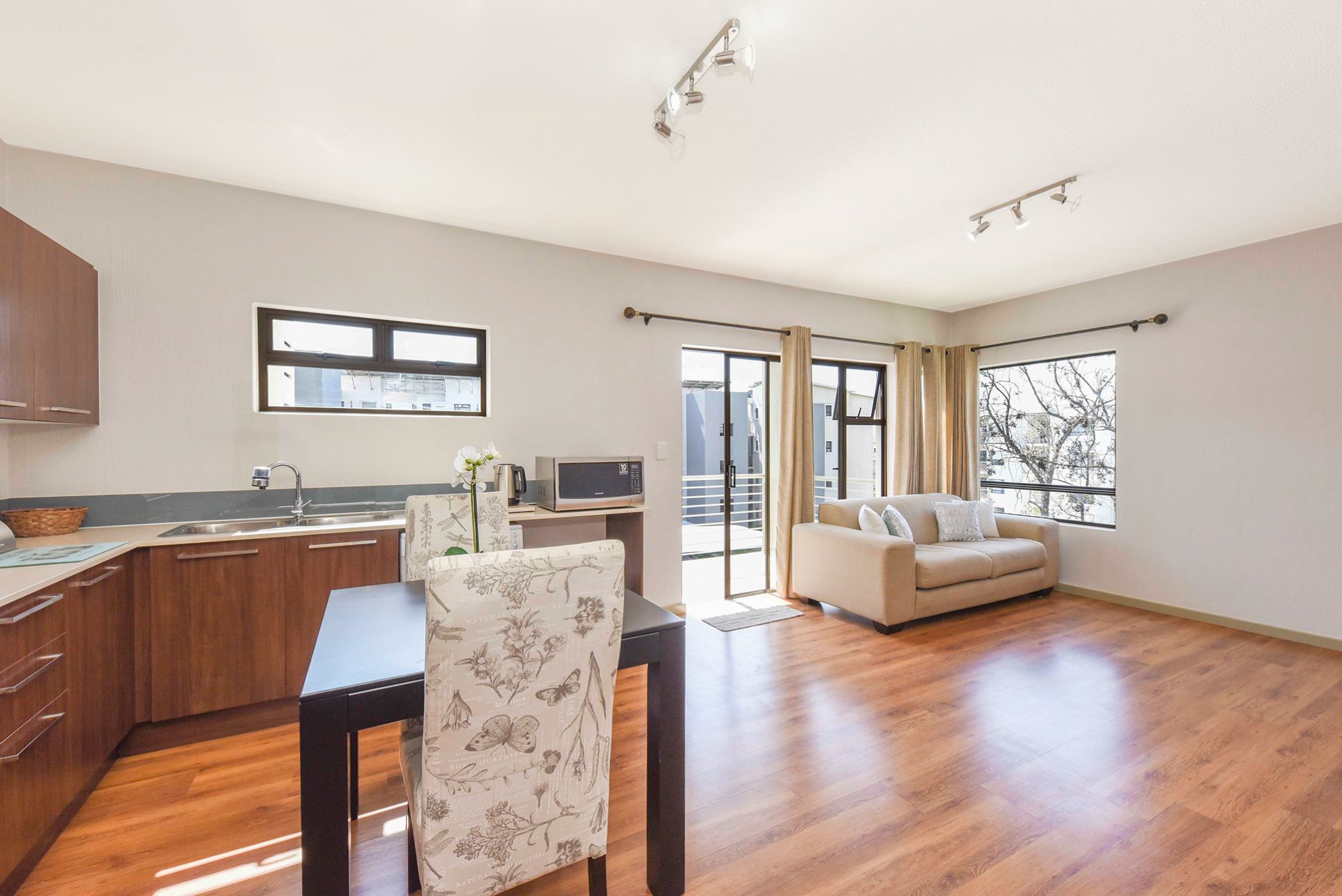 3 Bedroom Apartment For Sale Beverley FW1584607 Pam Golding