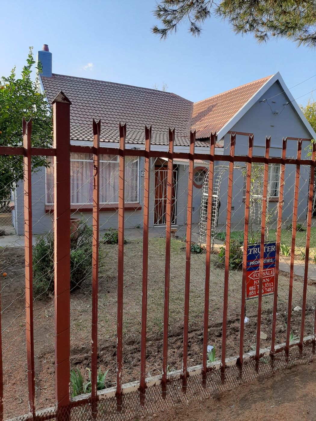 2 Bedroom House For Sale Hilton (Bloemfontein) 1BX1587371 Pam