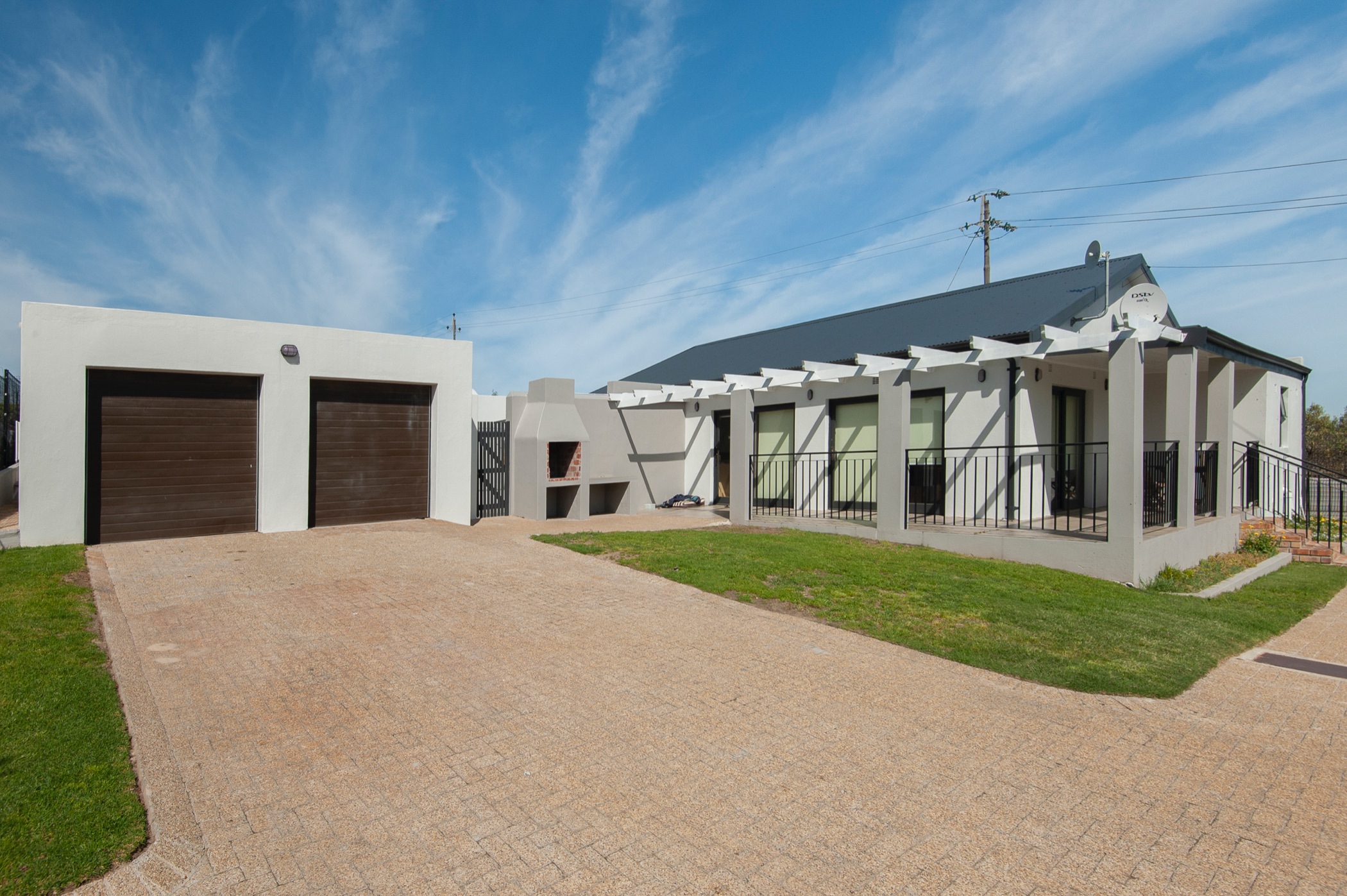 9.4 hectare Lifestyle Property For Sale Stellenbosch Farms ST1625482 Pam Golding Properties