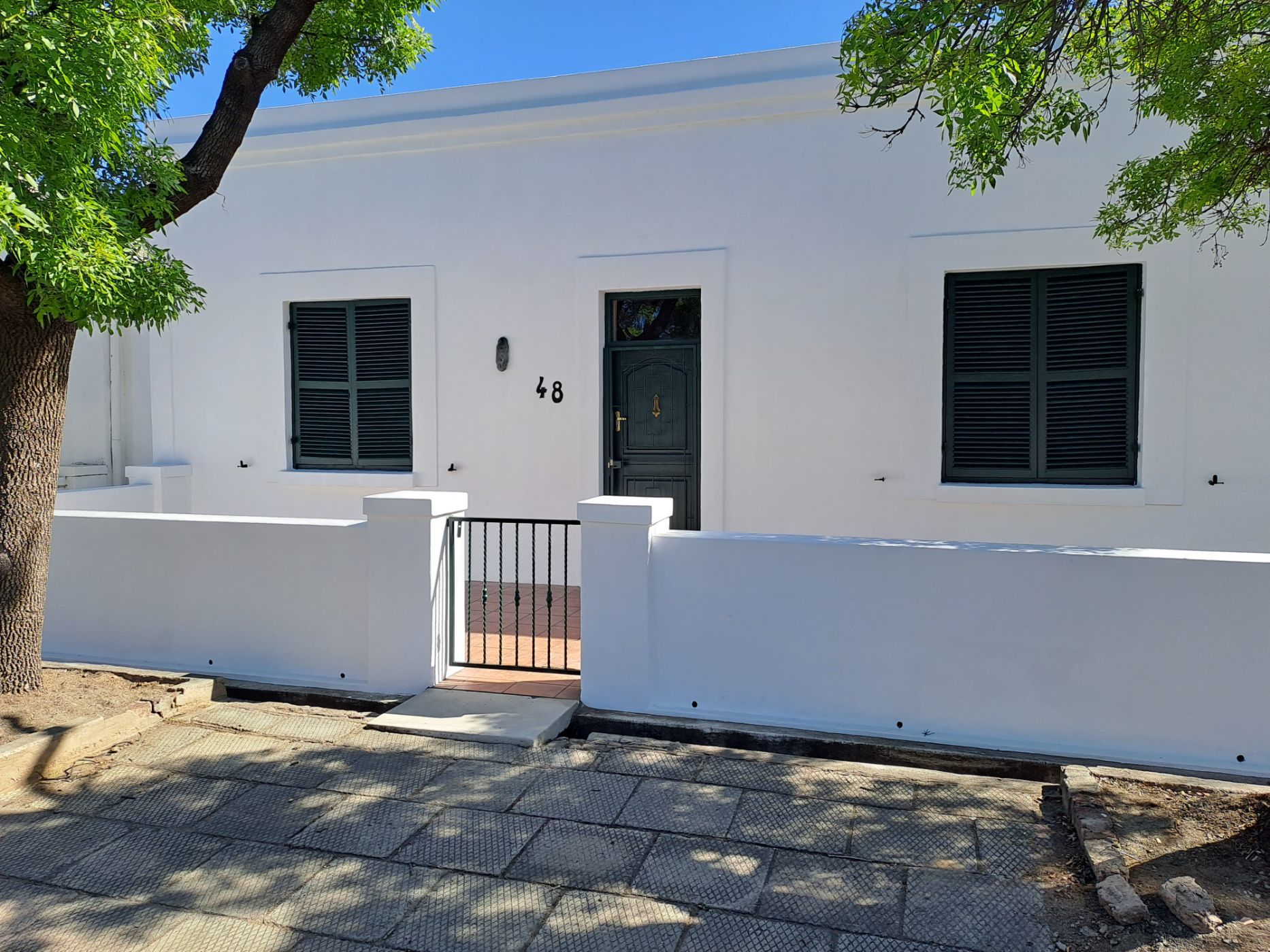 2 bedroom house for sale in Graaff-Reinet