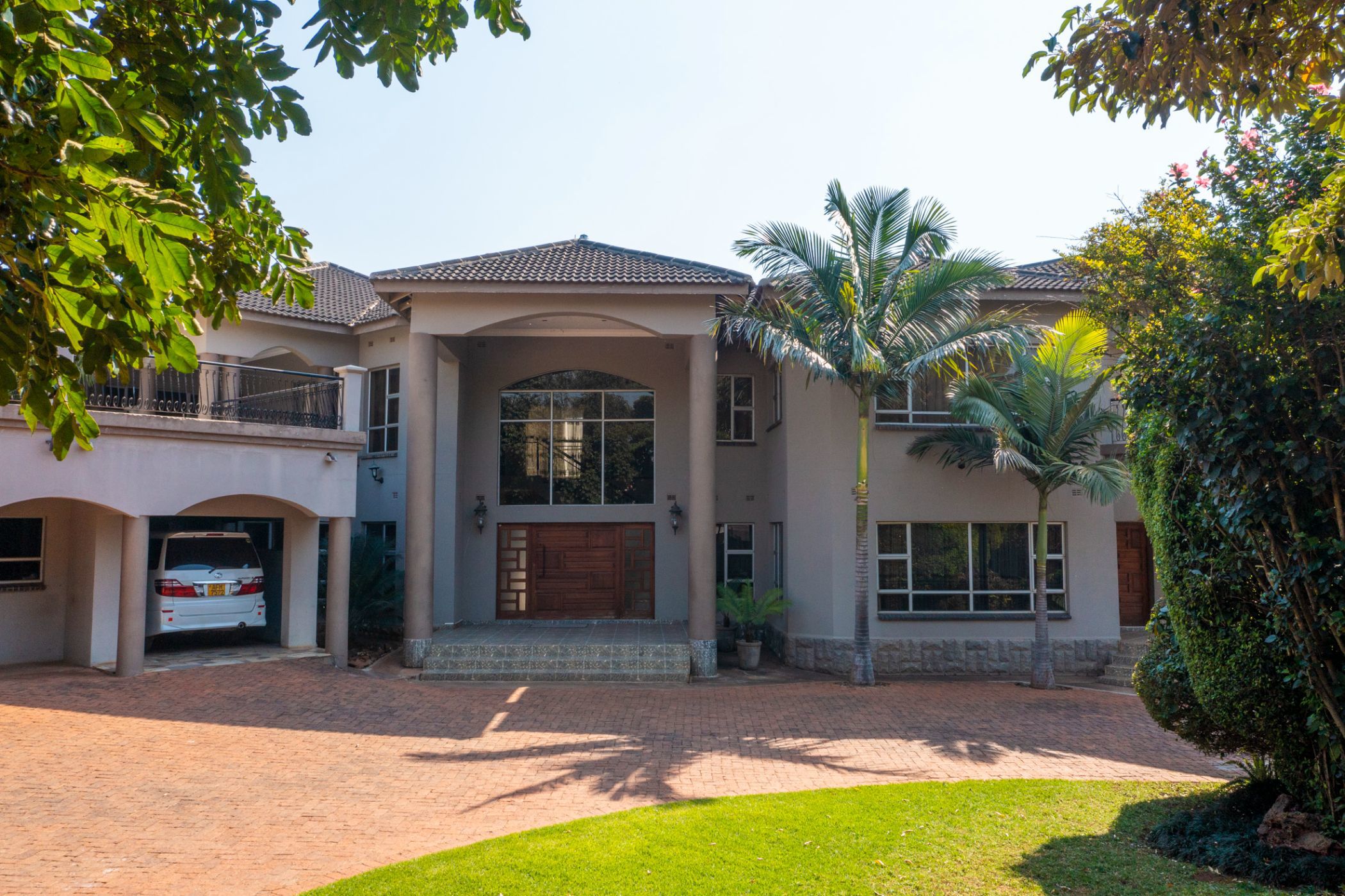 8-bedroom-house-for-sale-pomona-zimbabwe-3zb1584897-pam-golding