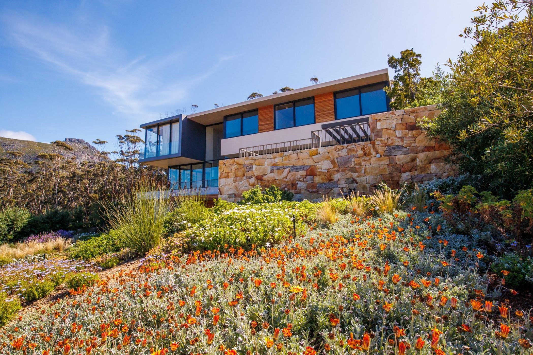 5 bedroom security estate home to rent in Mount Rhodes