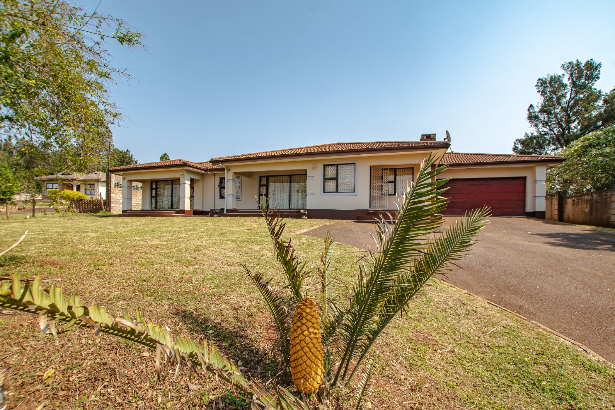 3 Bedroom House For Sale West Riding (Hillcrest) 1KF1587322 Pam