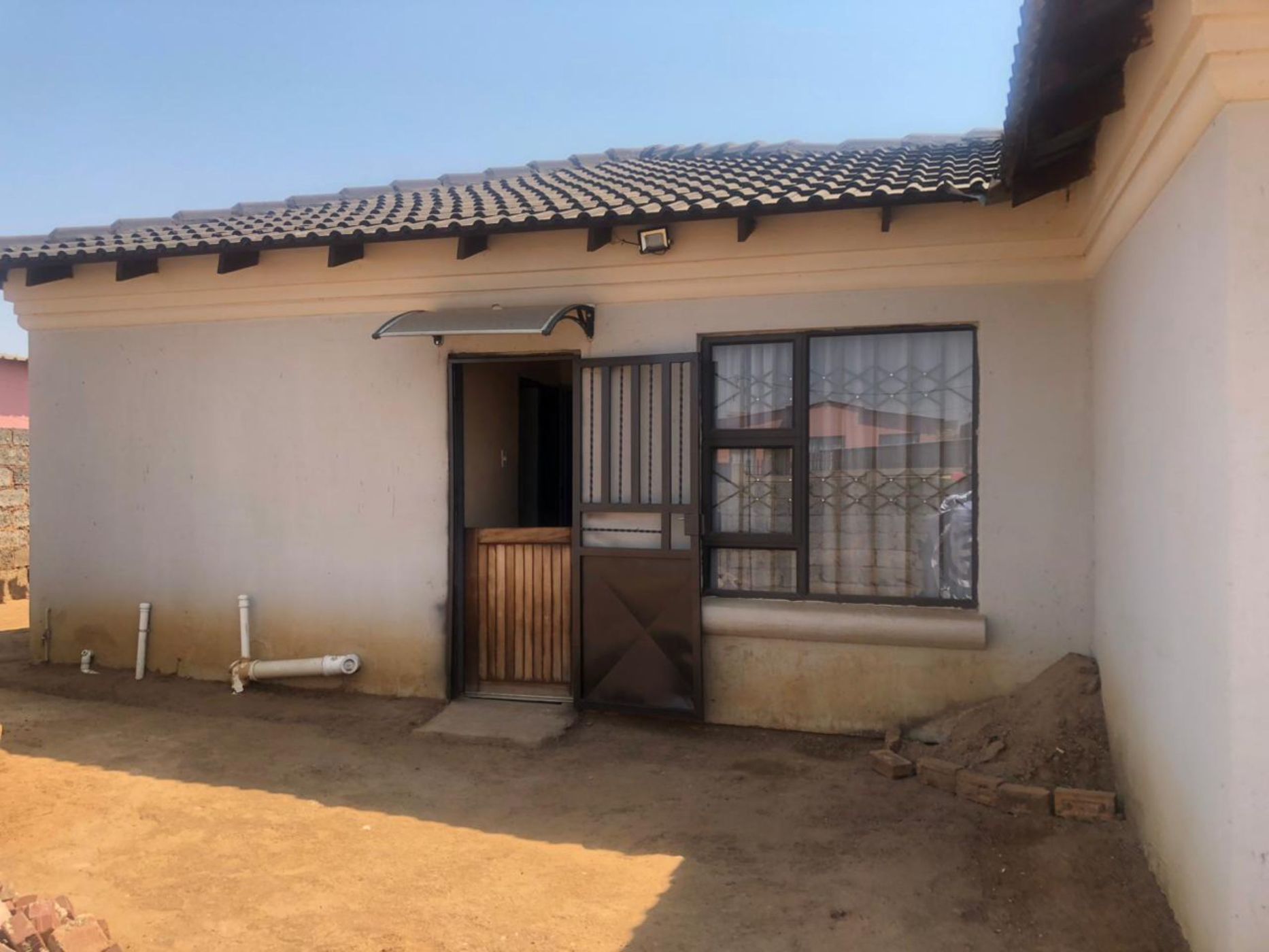 2 Bedroom House For Sale Geluksdal 1BJ1587056 Pam Golding Properties