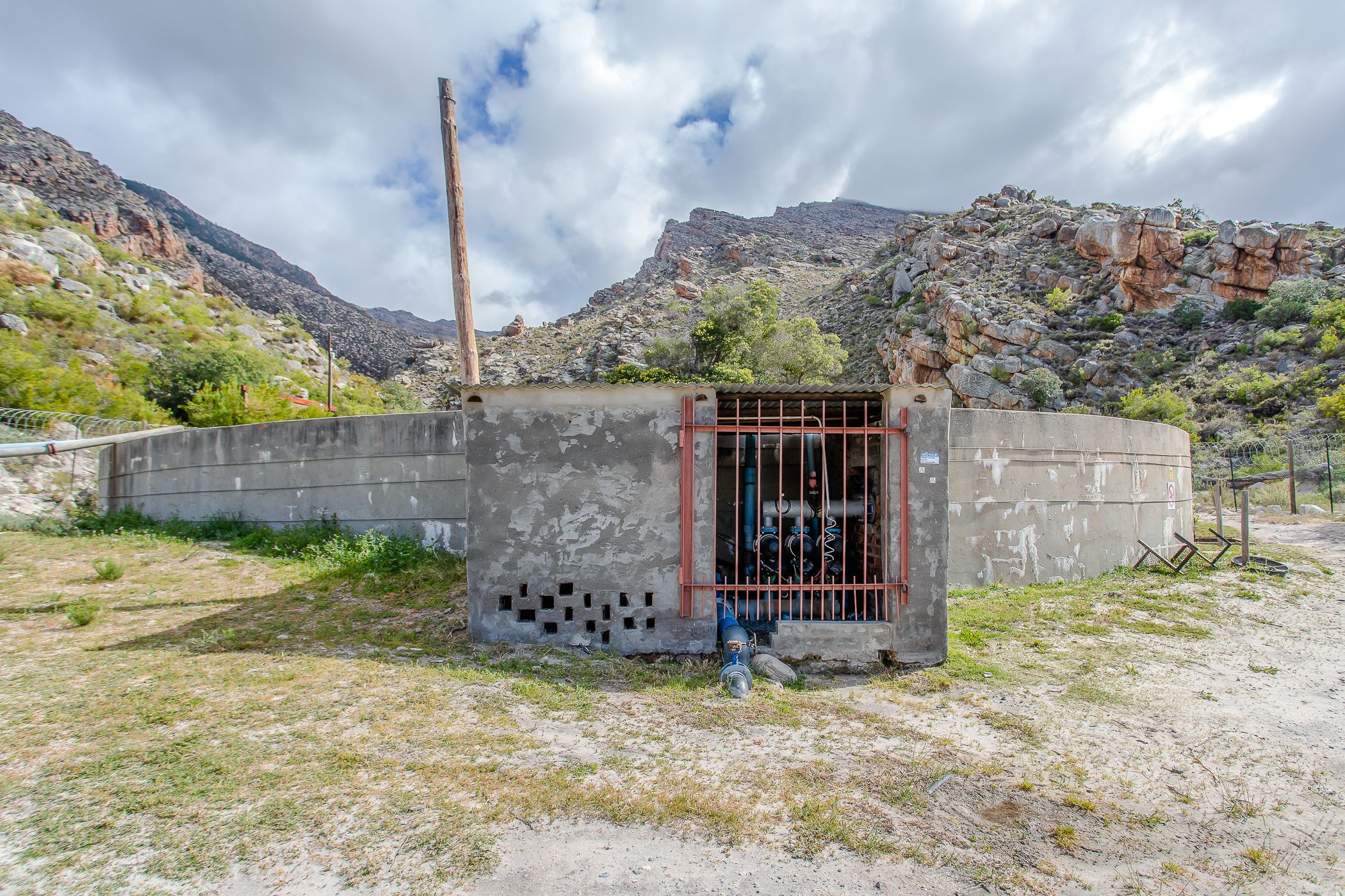 82.02 hectare Fruit Farm For Sale De Doorns TK1588228 Pam Golding Properties