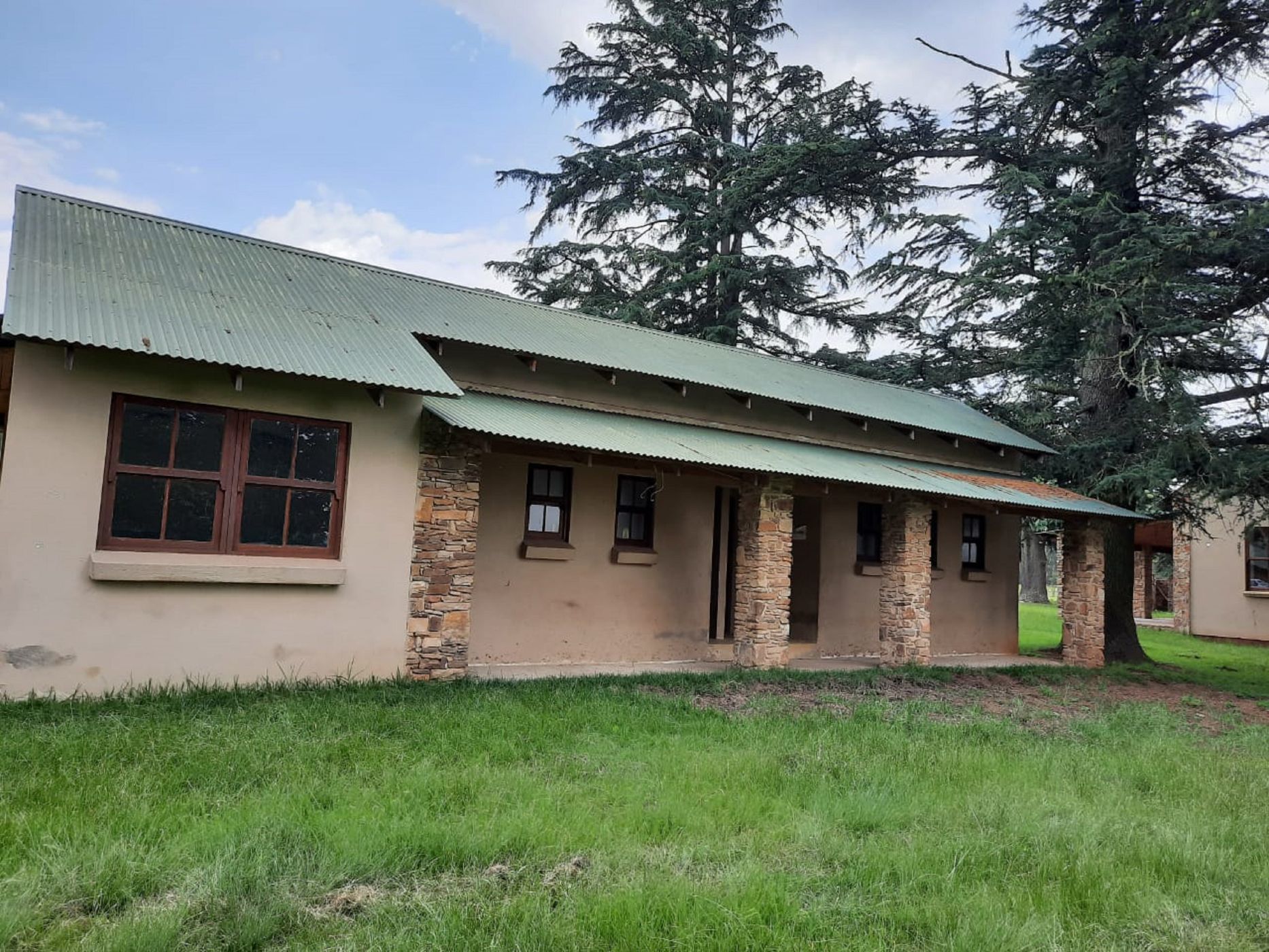 1007 hectare Mixed Use Farm For Sale Dullstroom 1DS1587295 Pam