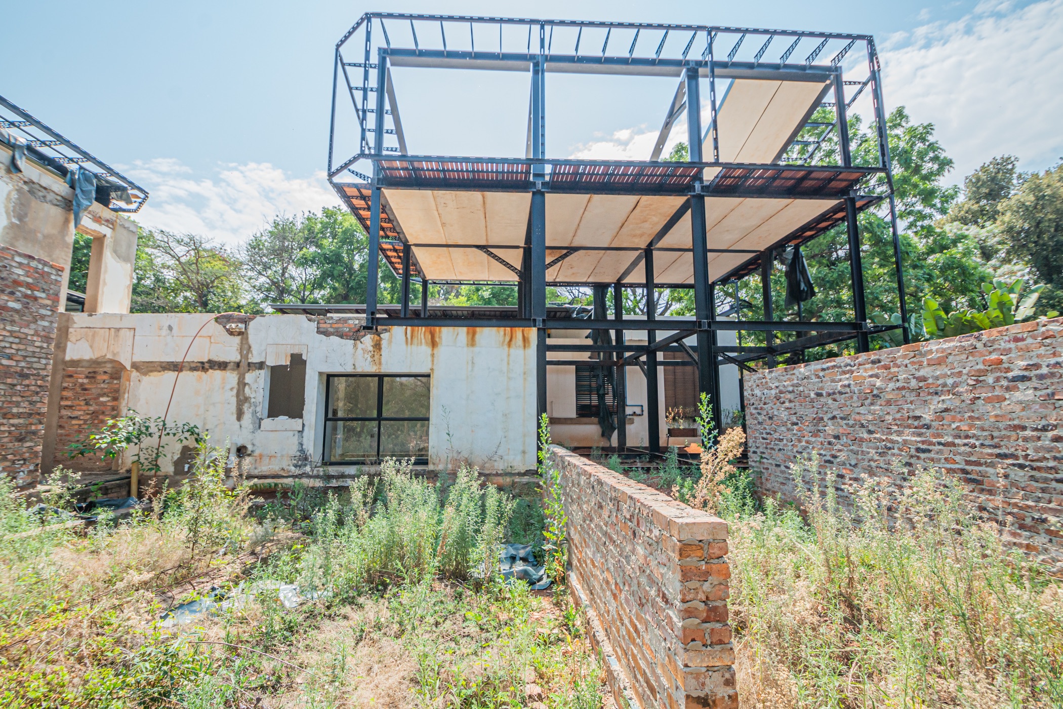 https://listing.pamgolding.co.za/images/properties/202209/209562/H/209562_H_41.jpg