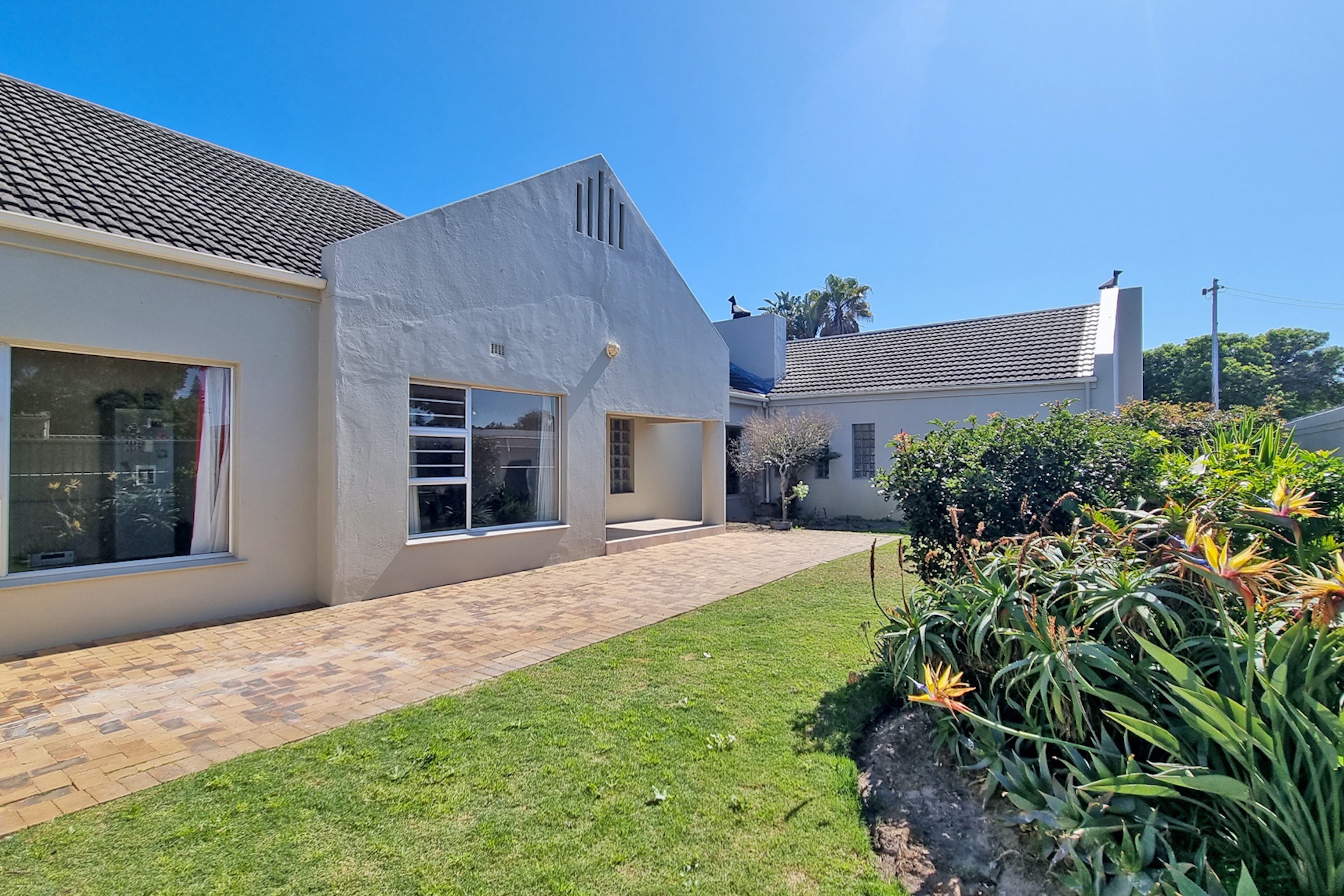 6 Bedroom House For Sale Milnerton 1TV1584589 Pam Golding Properties