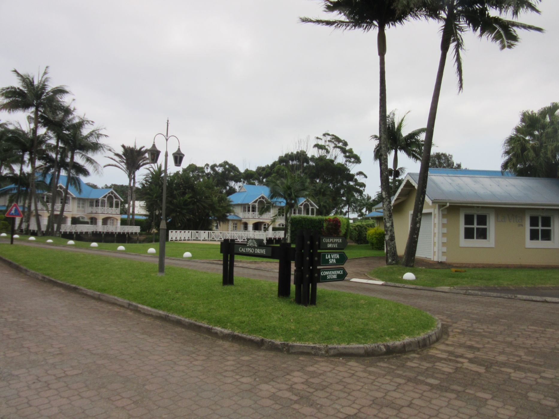 3 bedroom beachfront villa for sale in Port Edward